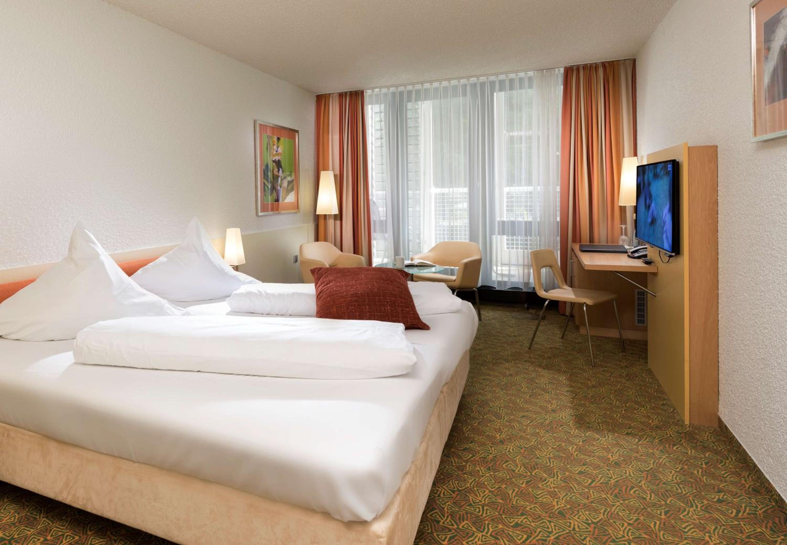 Business Twin Room photo 3