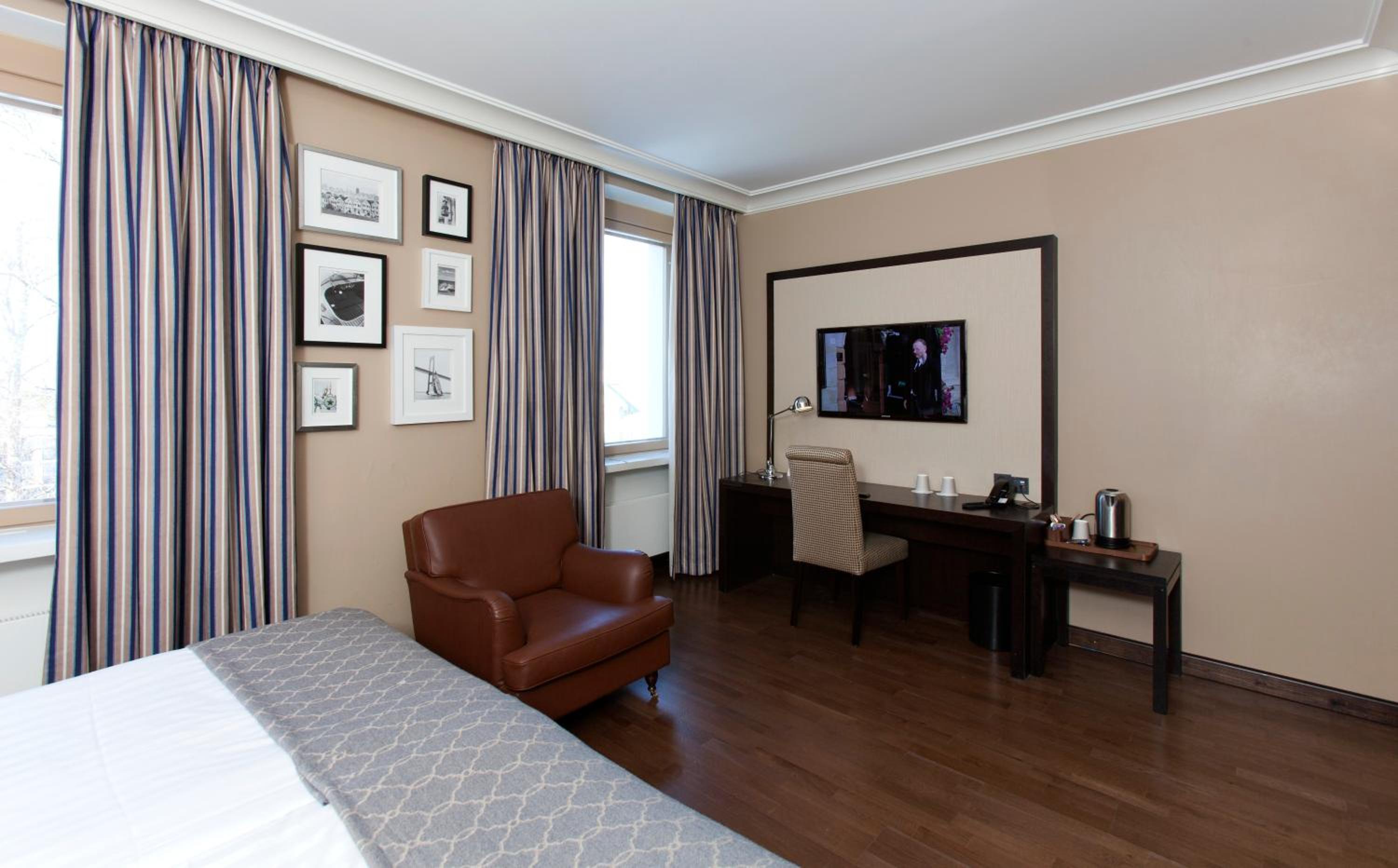 Superior King or Twin Room - Photo 4