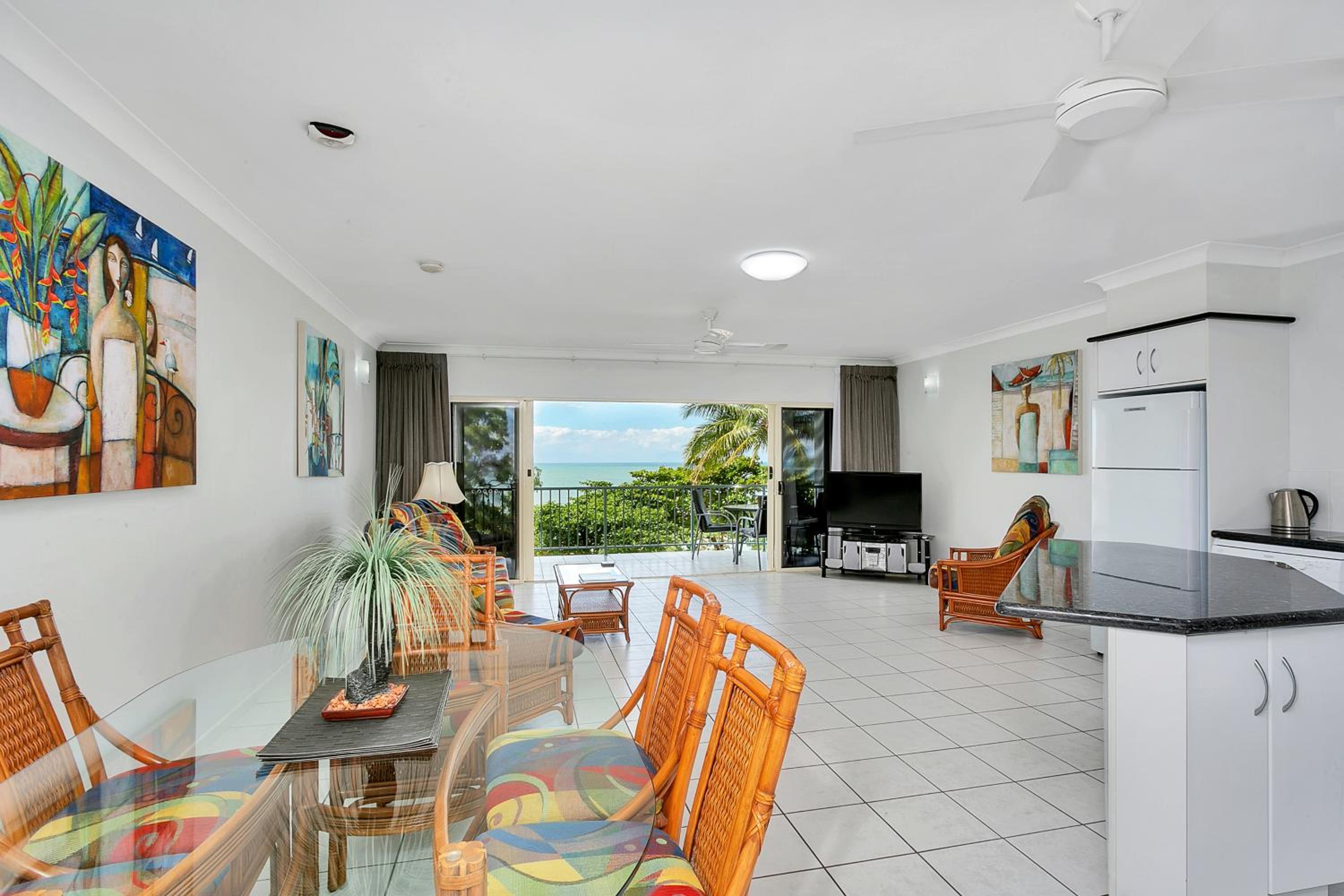 Superior Seaview One-Bedroom Apartment photo 1