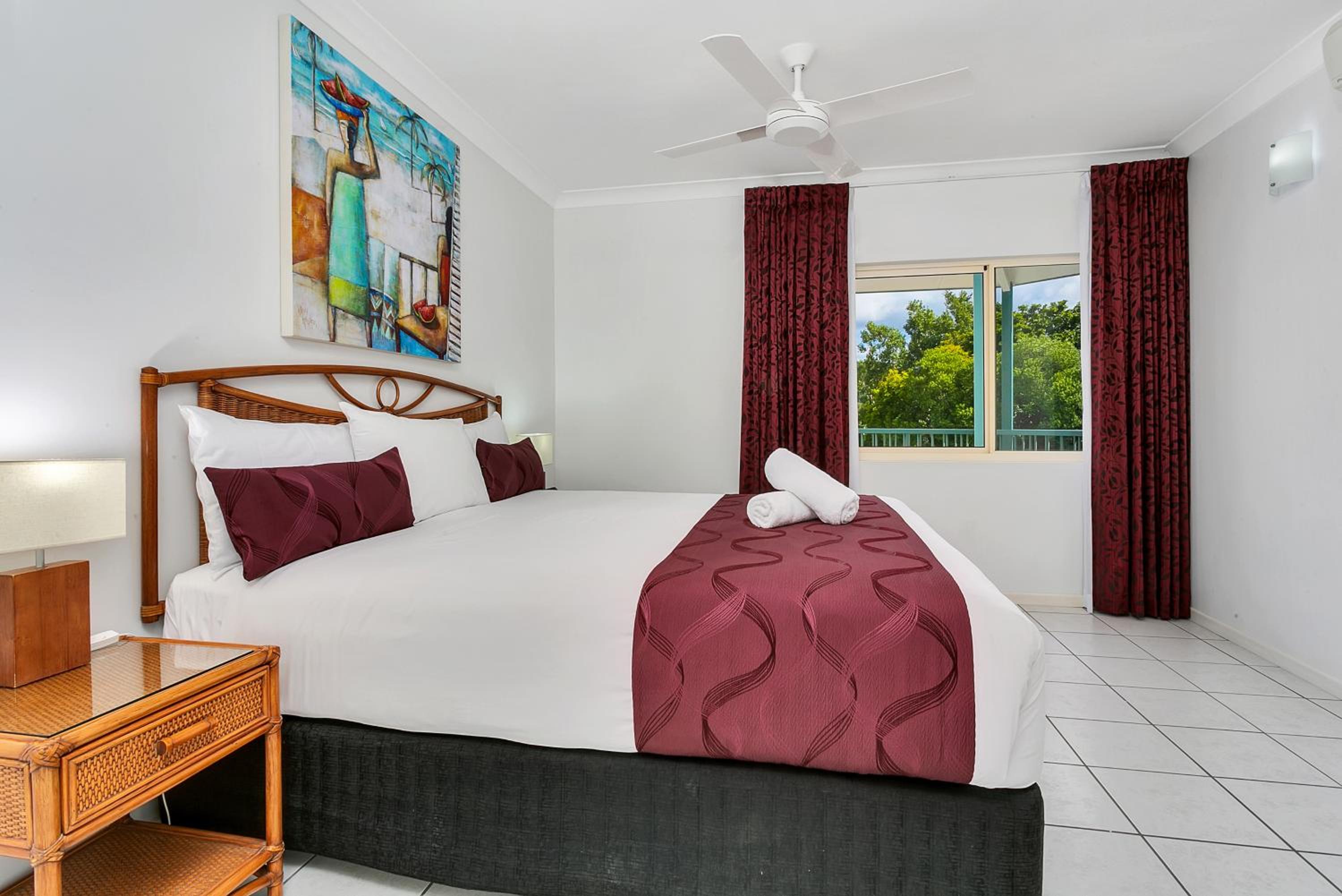 Superior Seaview Two-Bedroom Apartment photo 1