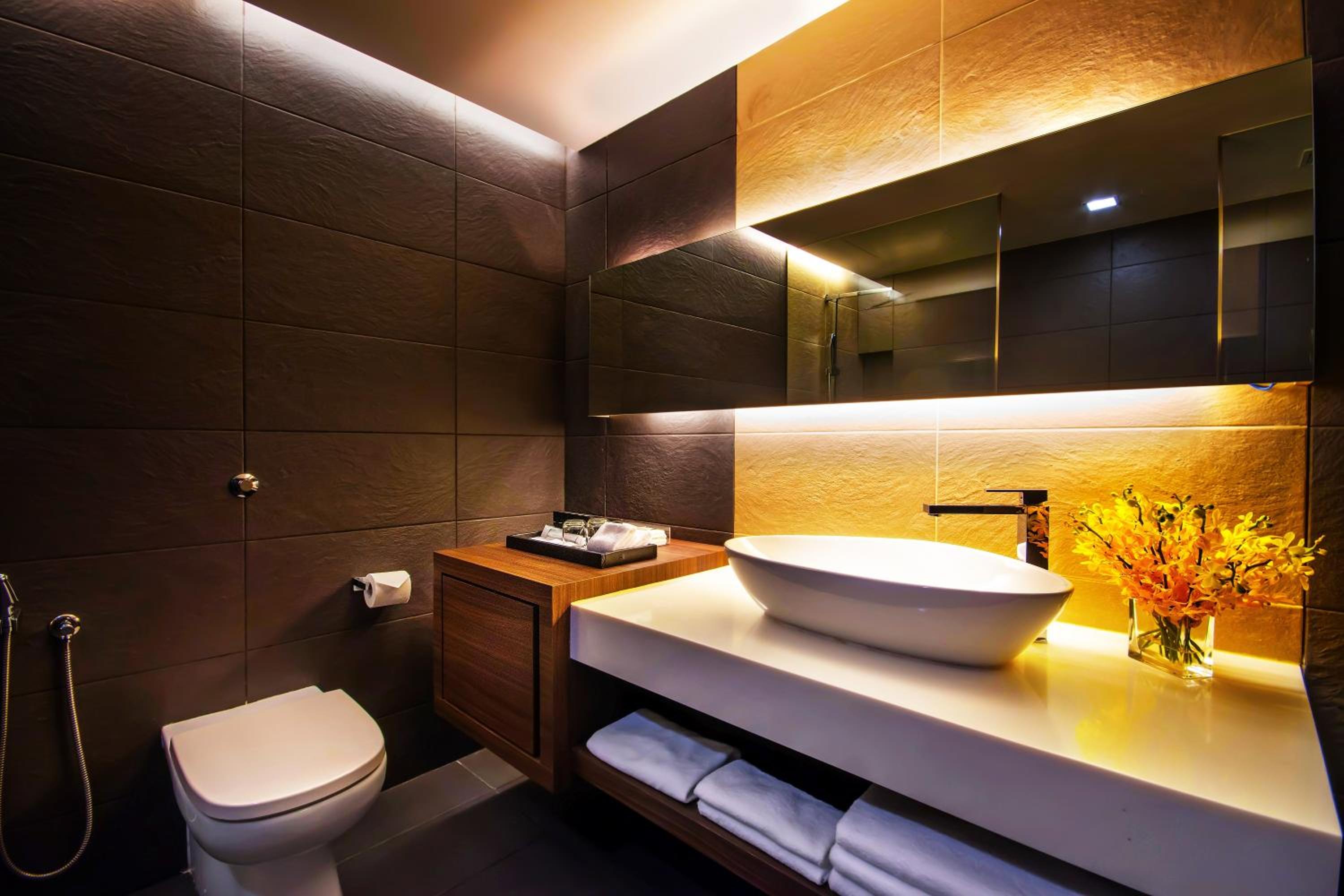Deluxe King Room - Photo 4