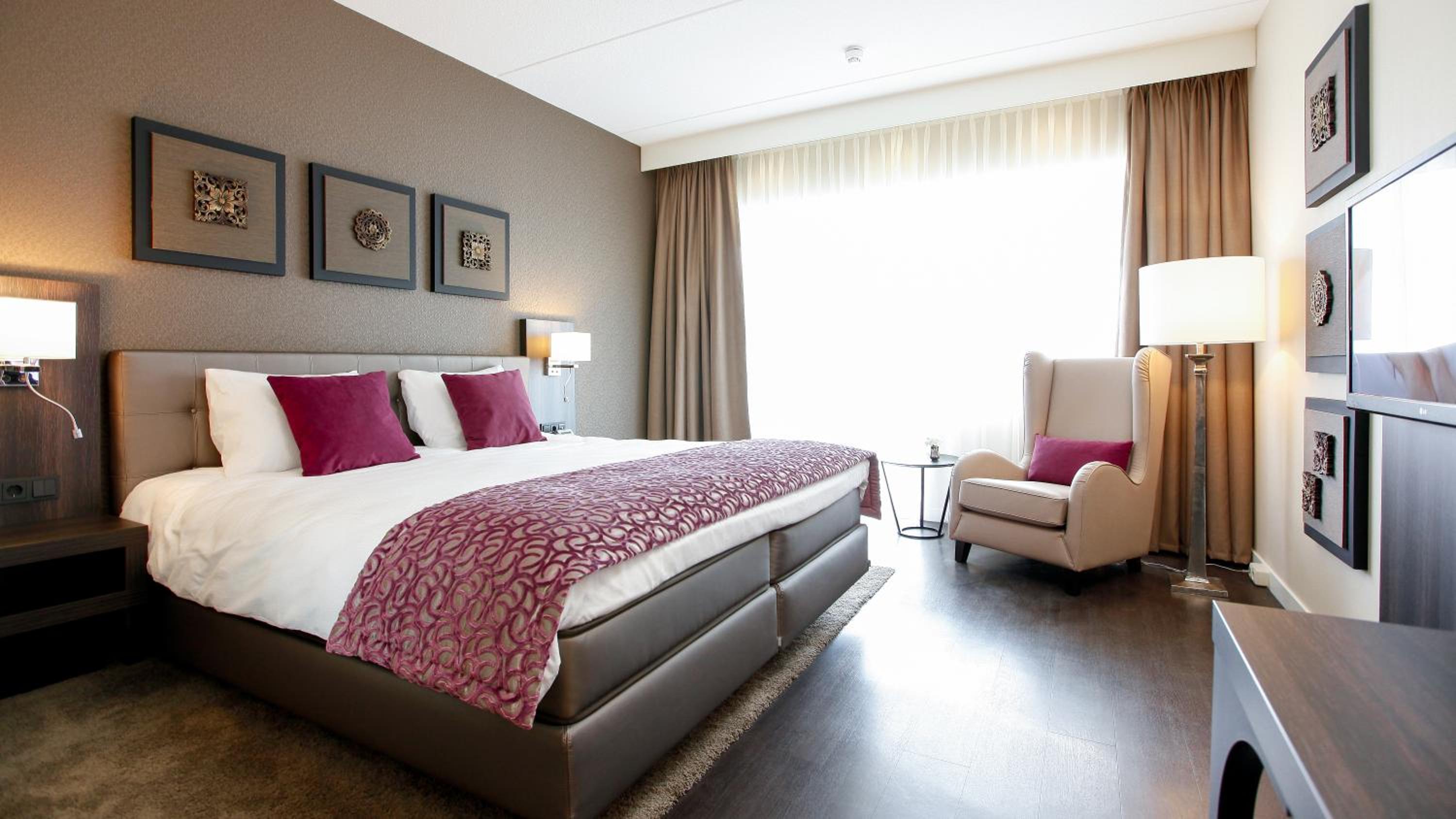 Deluxe Double Room with Spa Access - Photo 1