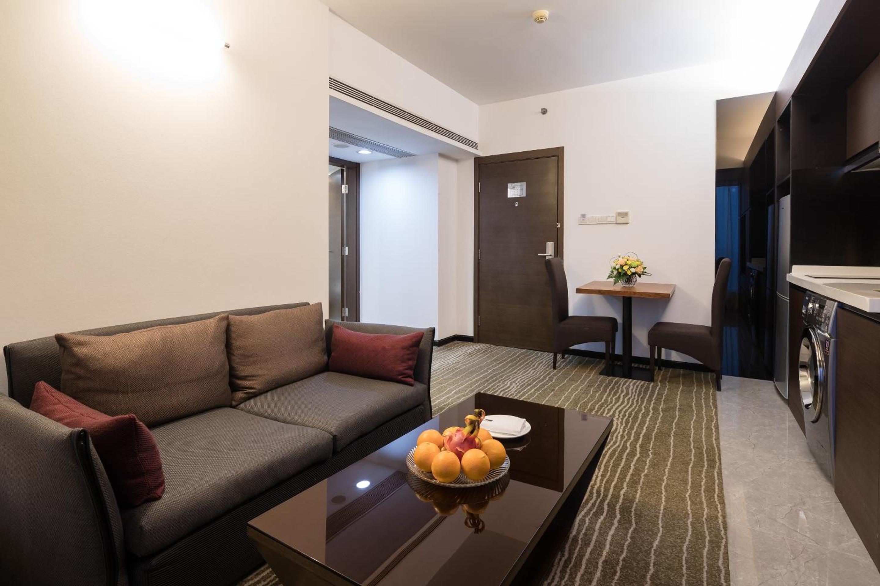 Business Suite - Photo 7