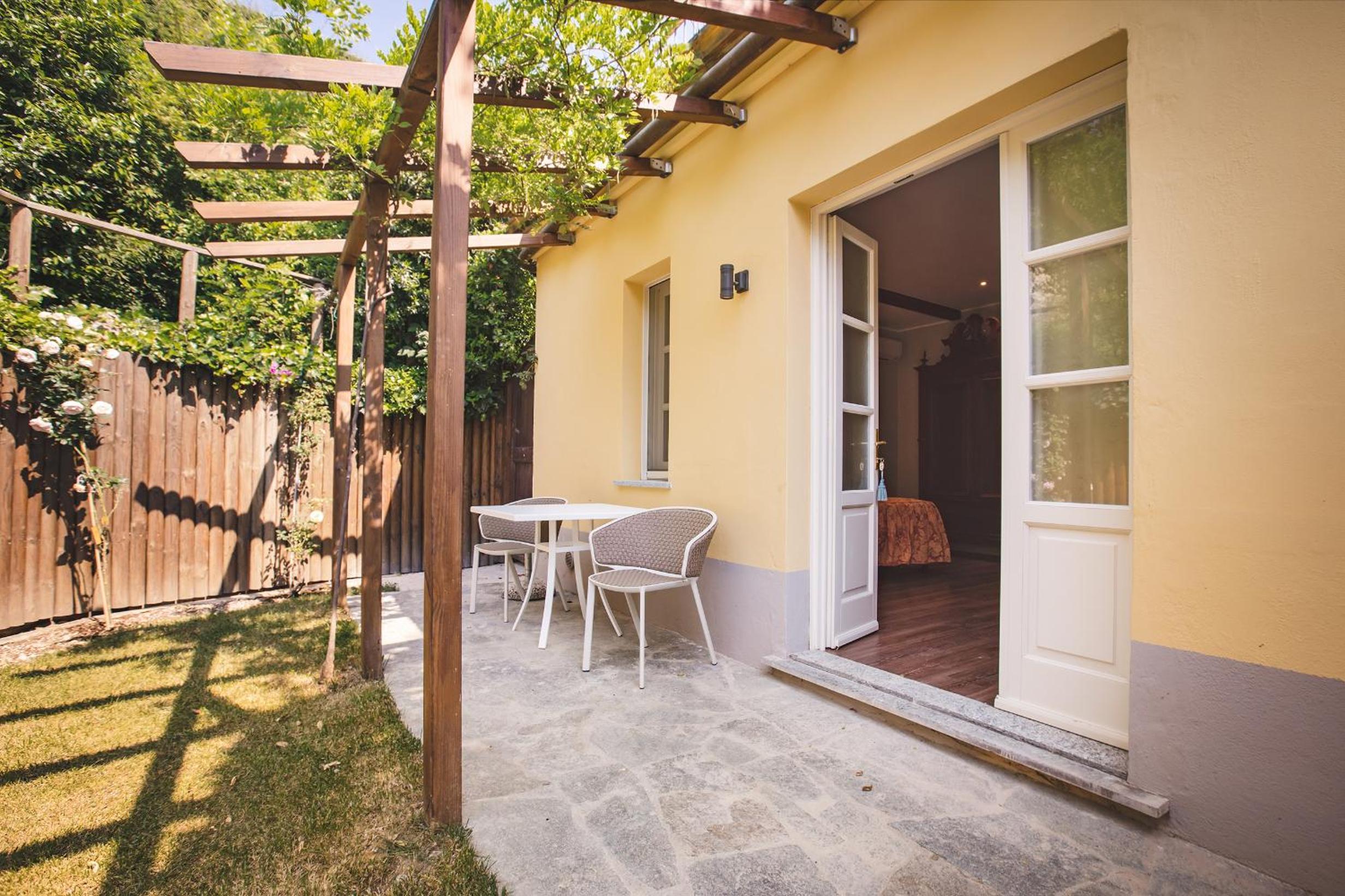Junior Suite with Garden View - Photo 10