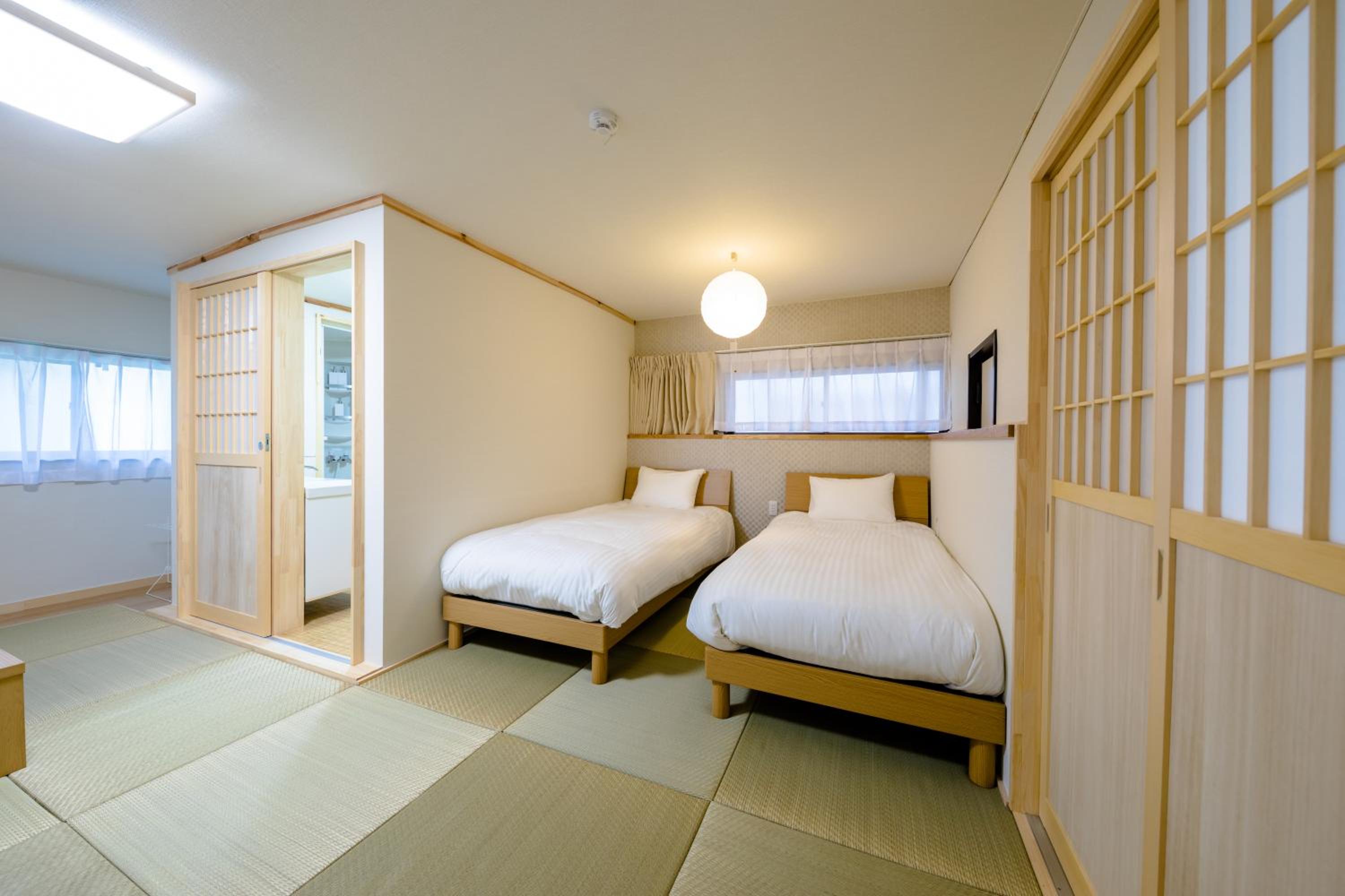 One-Bedroom House - Photo 57