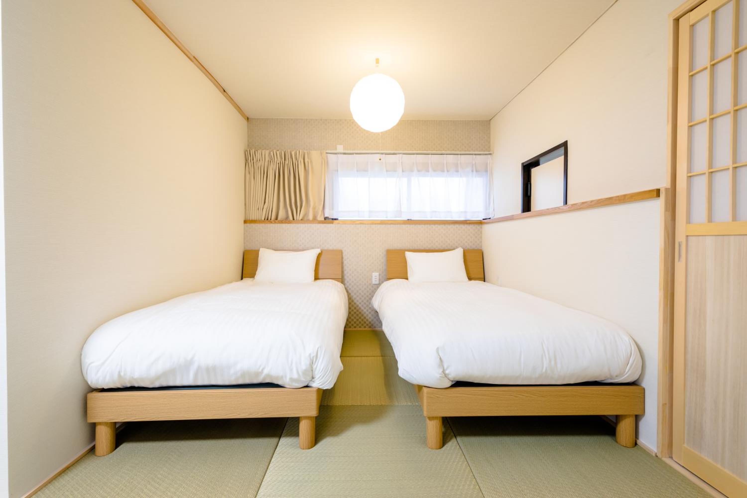 One-Bedroom House - Photo 46