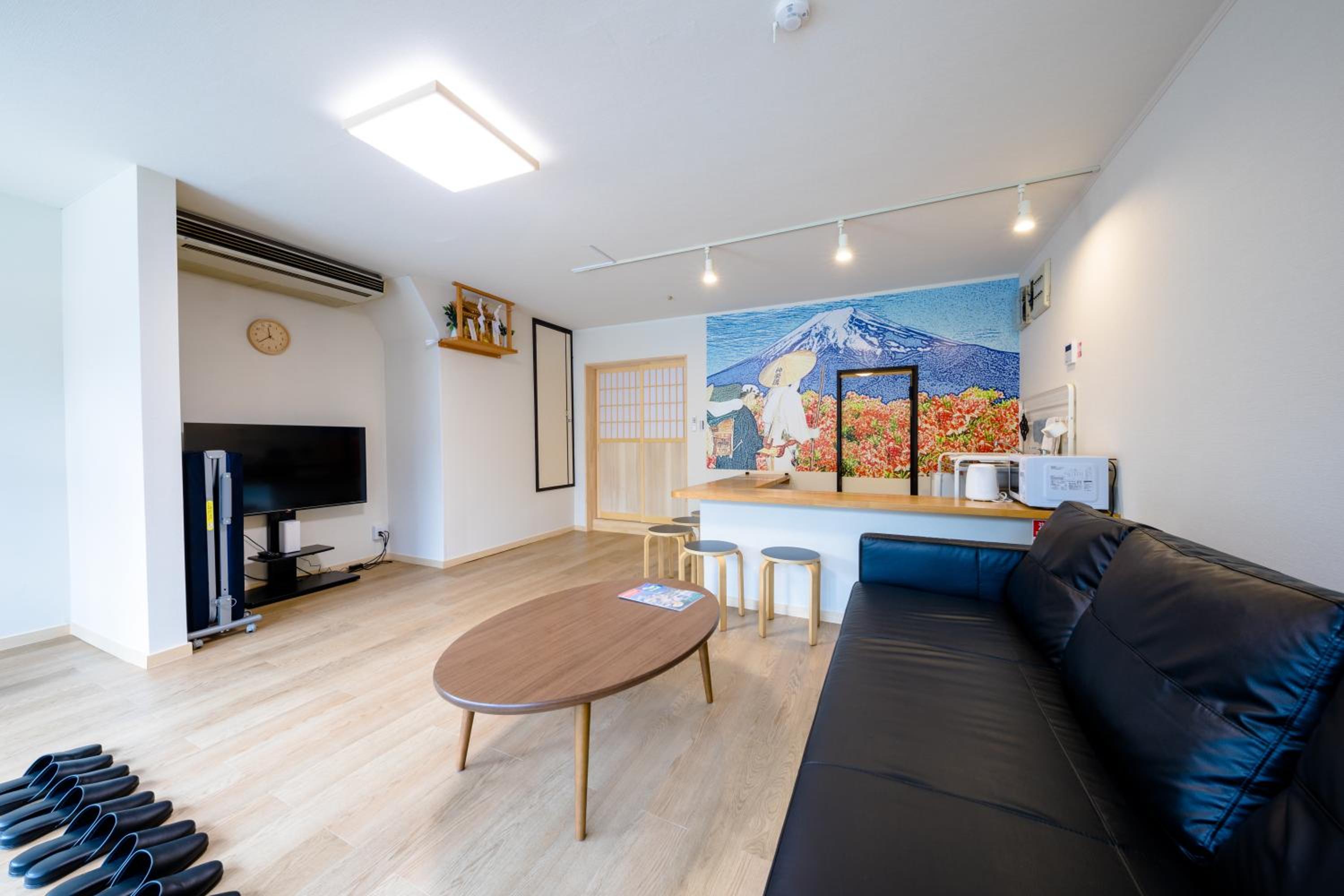 One-Bedroom House - Photo 40