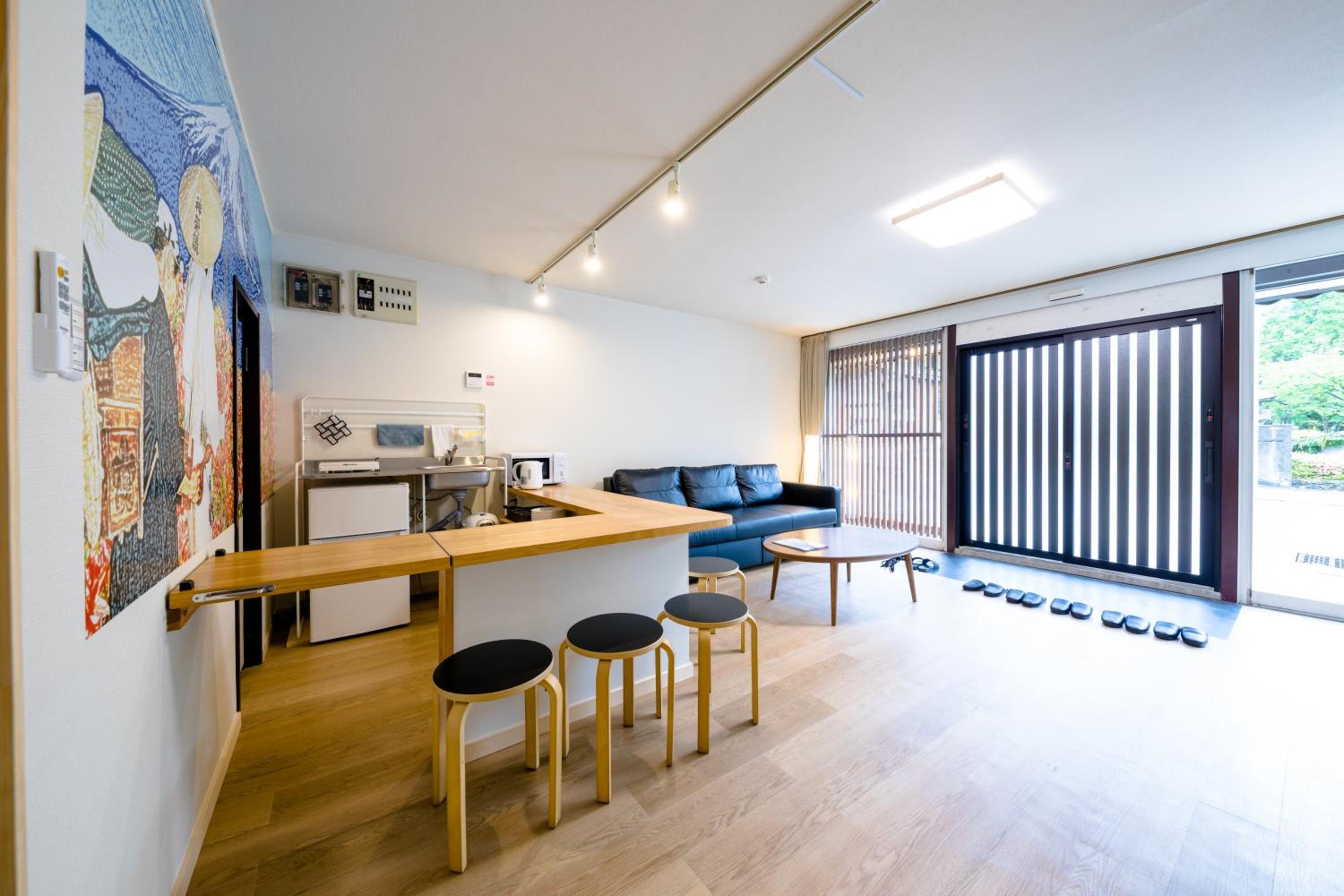 One-Bedroom House - Photo 39