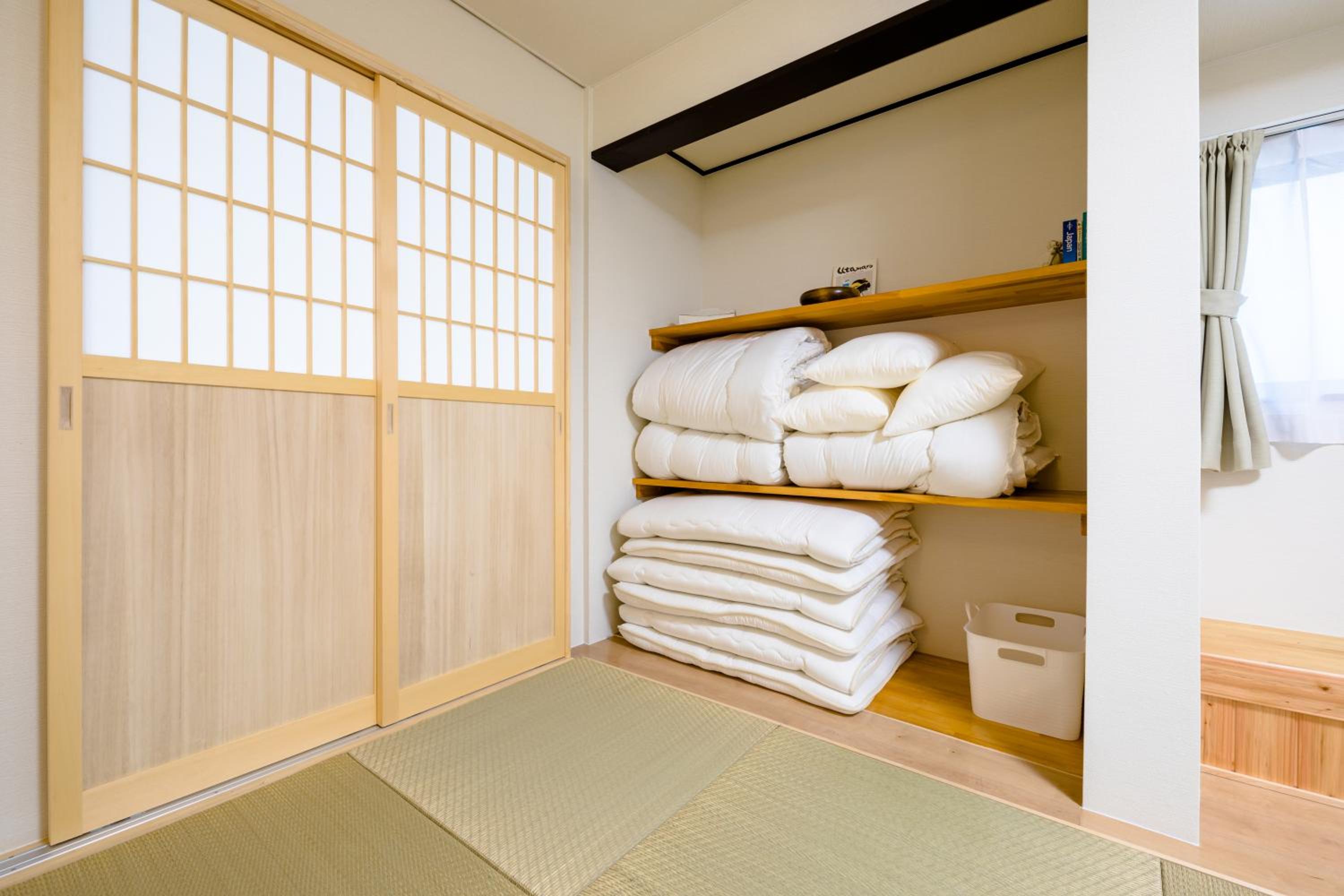 One-Bedroom House - Photo 18