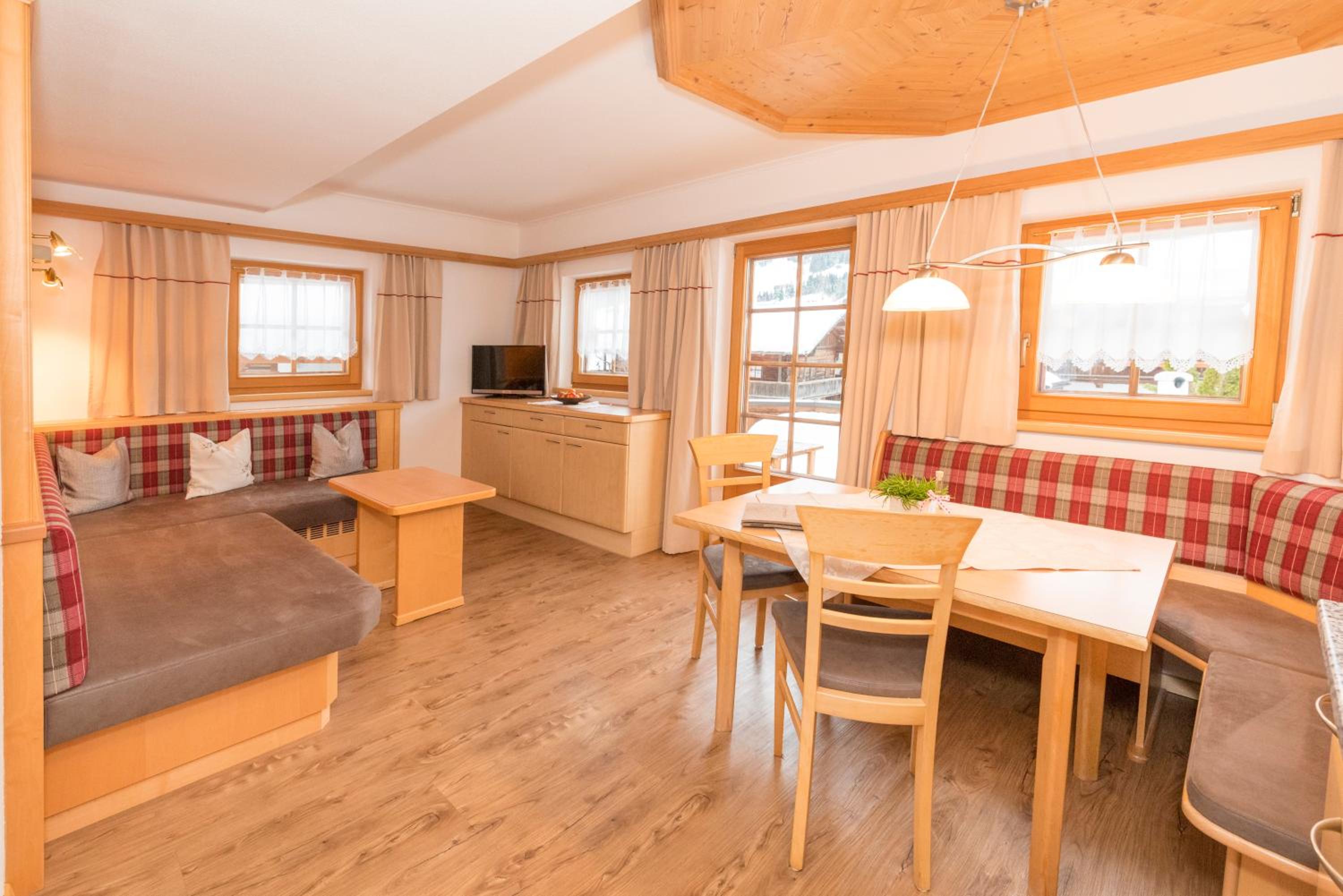Two-Bedroom Apartment with Terrace photo 2