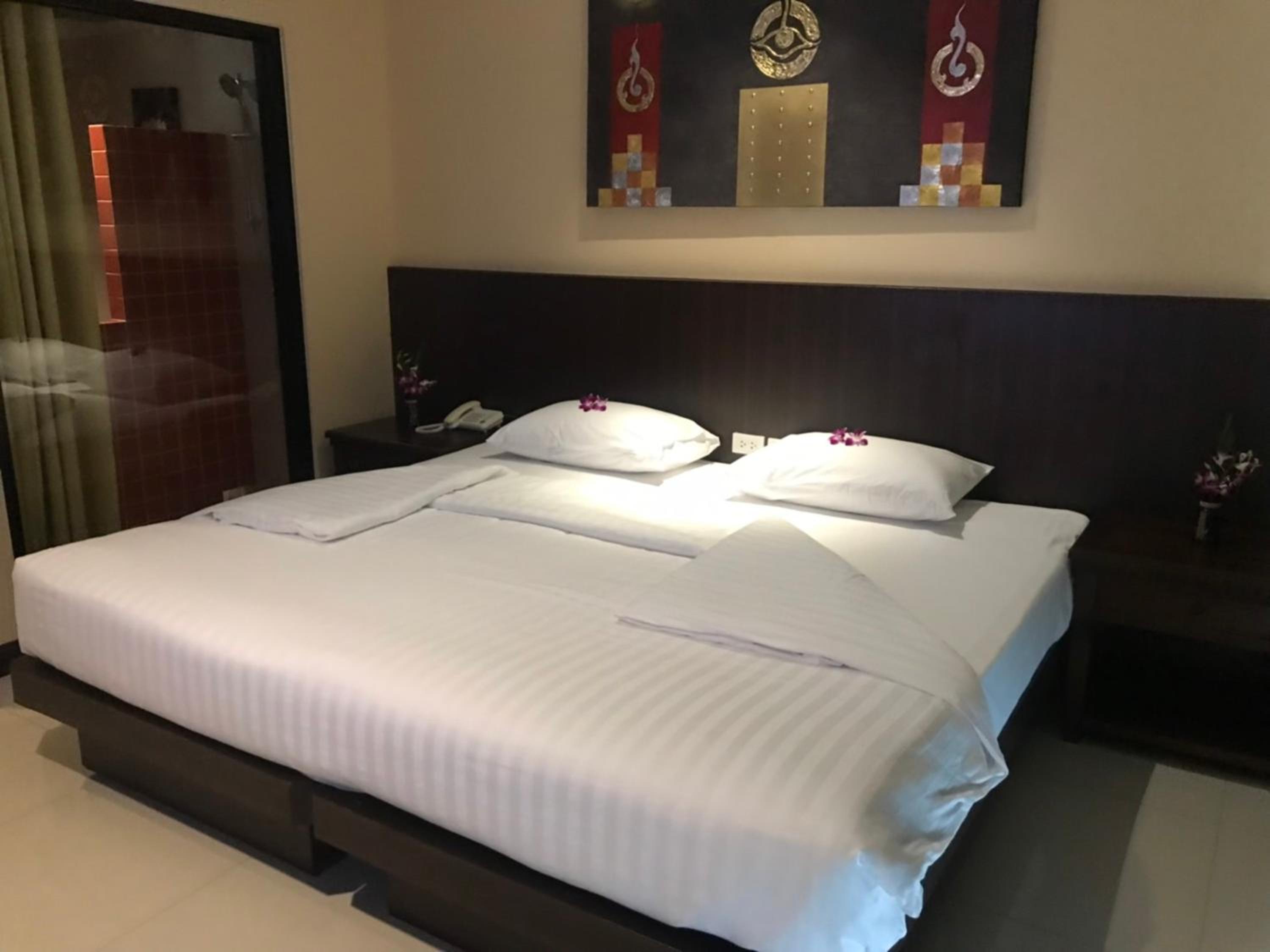 Standard Double or Twin Room with Balcony - Photo 6
