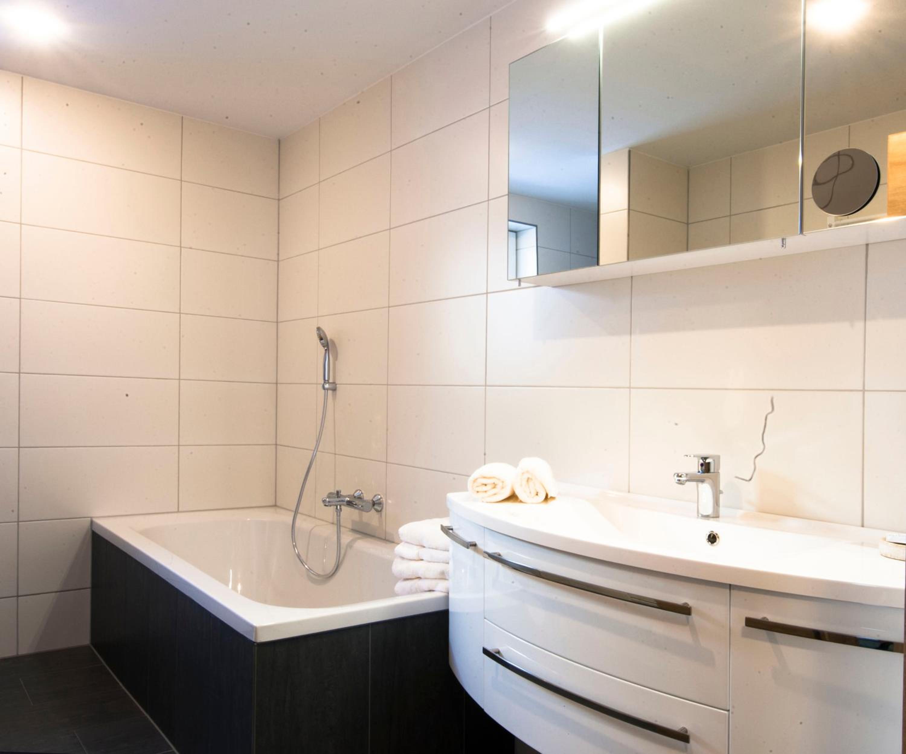 Superior Two-Bedroom Suite - Photo 13