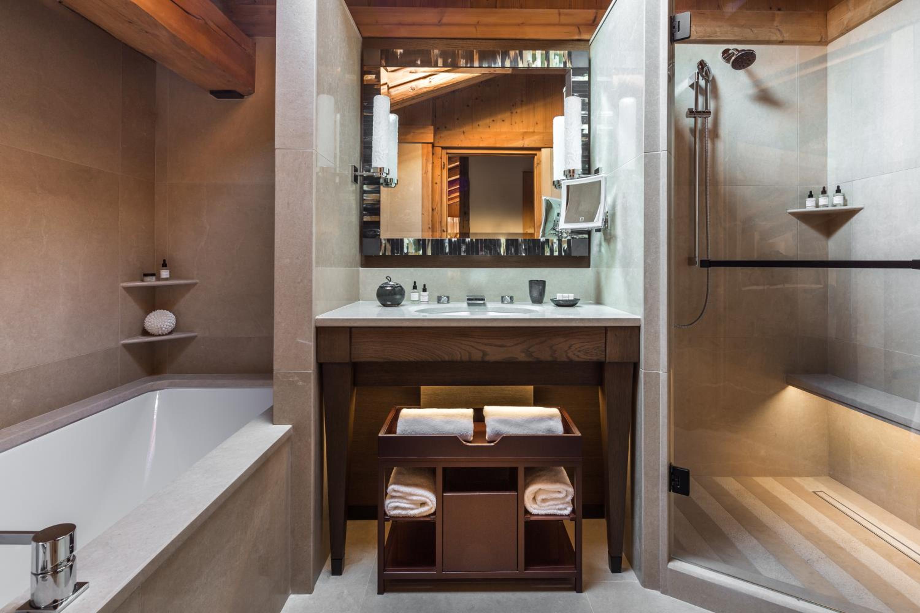 Alice Suite with spa access photo 3