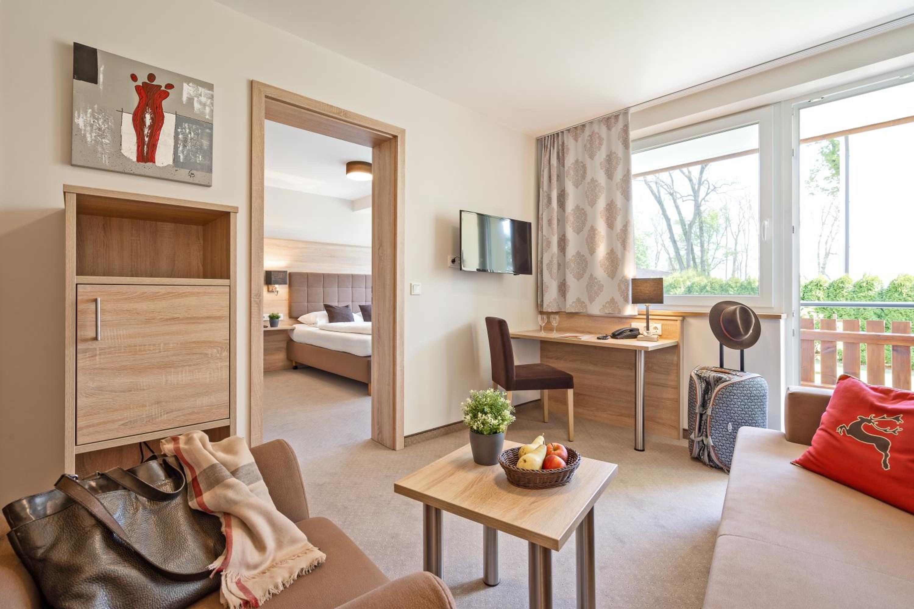 One-Bedroom Suite with Garden View - Photo 4