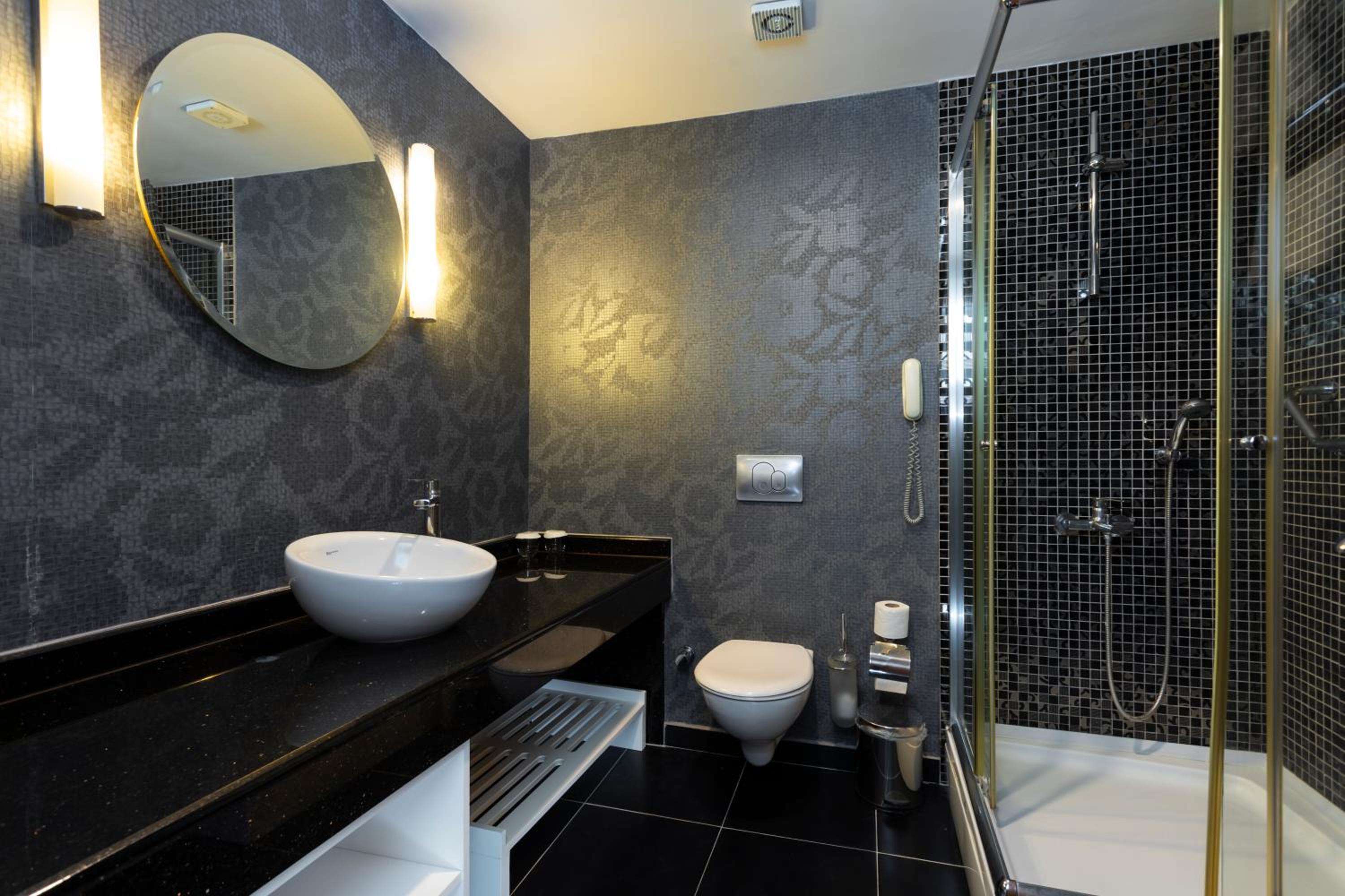 King Suite Sea View with Spa Bath