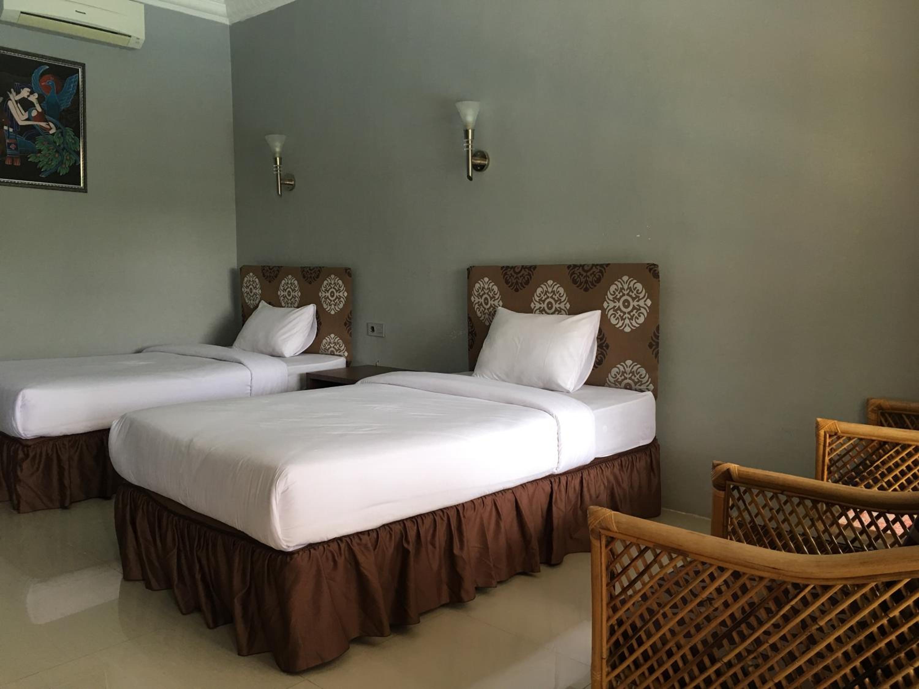 Deluxe Twin Suite - Photo 1