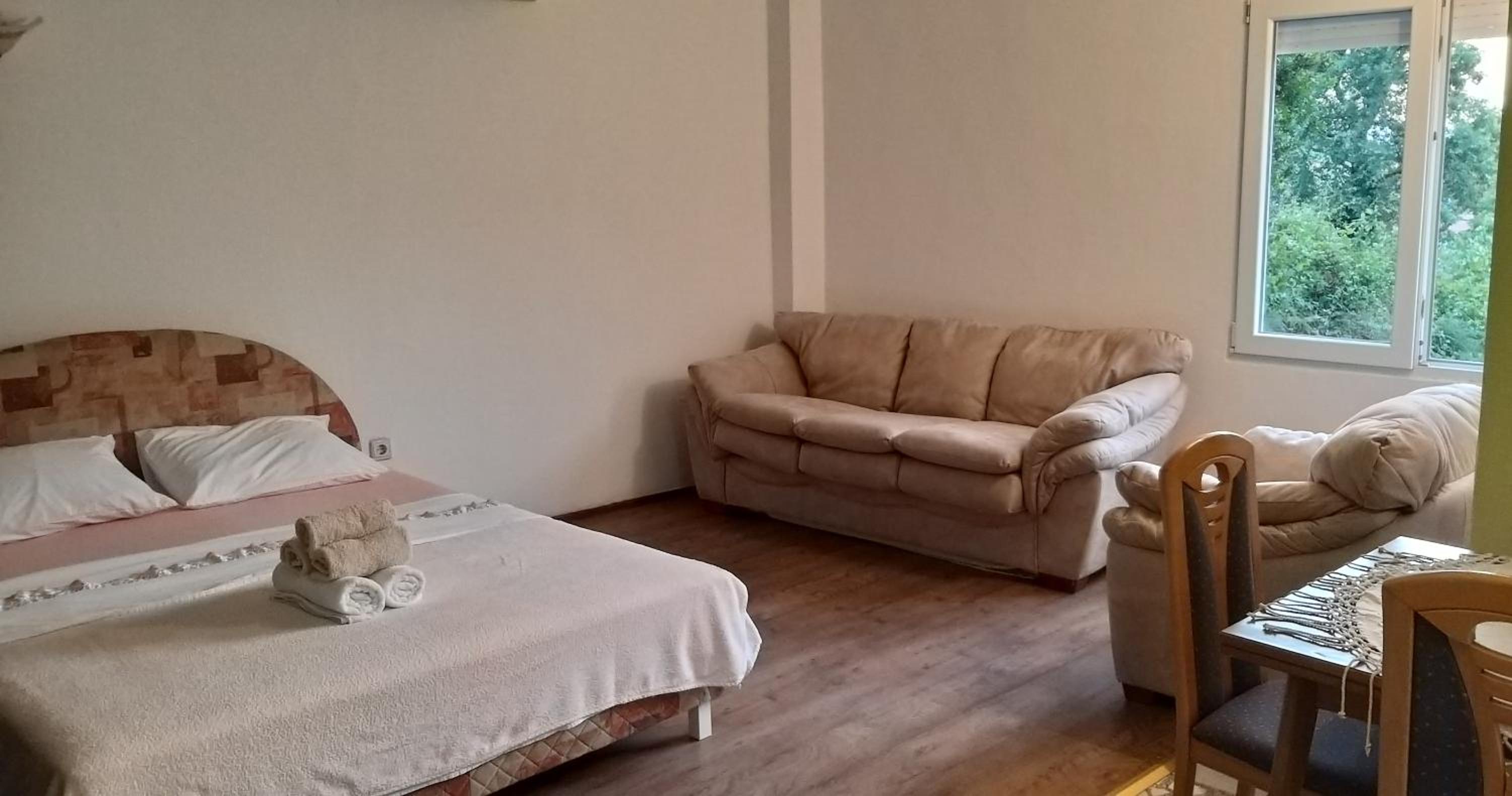 Studio Apartment