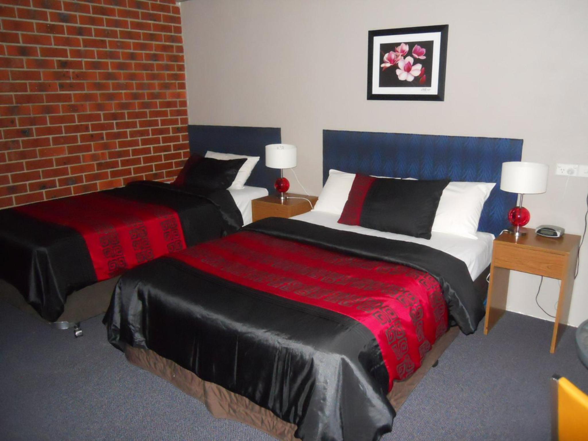 Twin Room - Photo 5