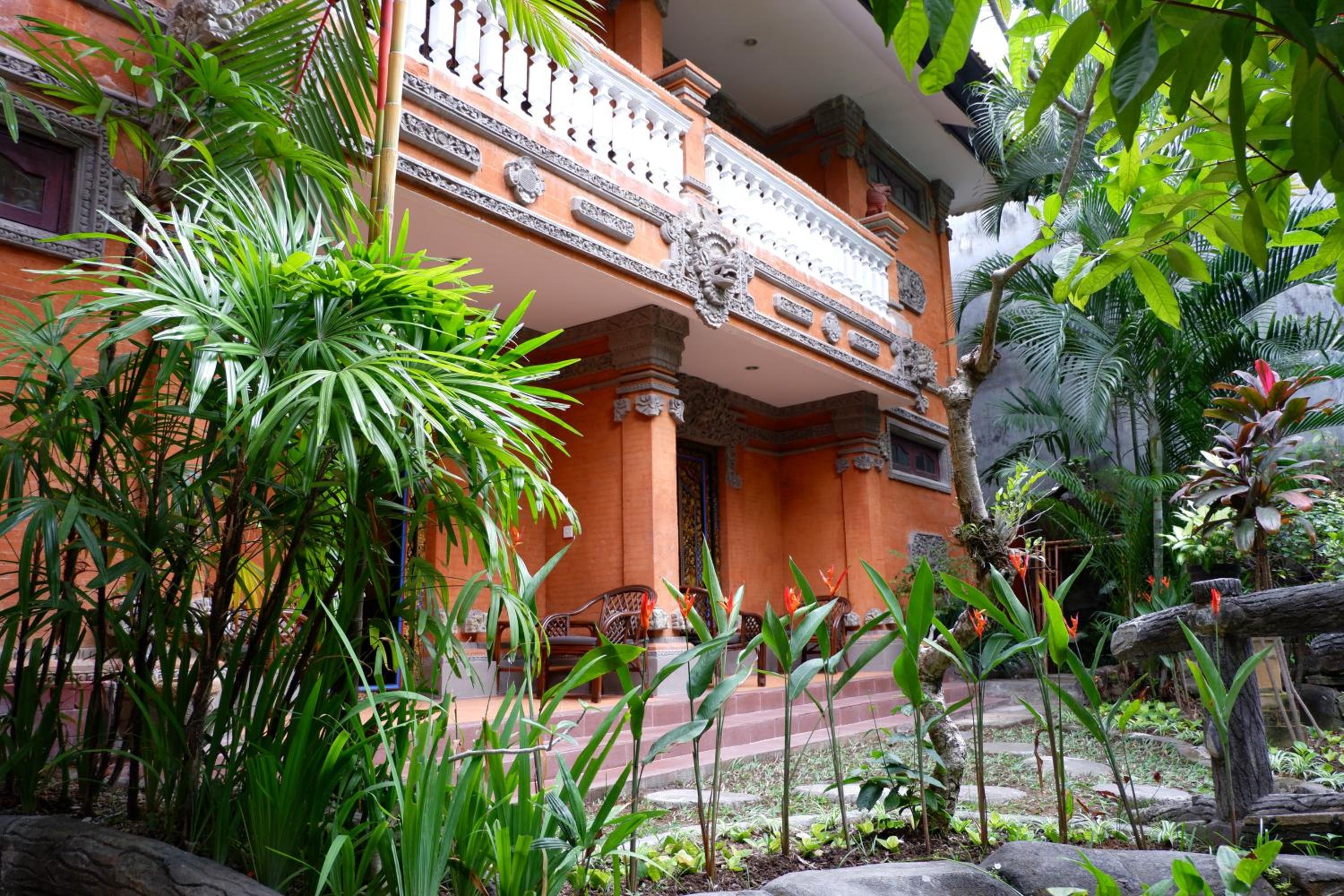 Deluxe Bungalow Garden View with Free Welcome Fruit Basket - Photo 4