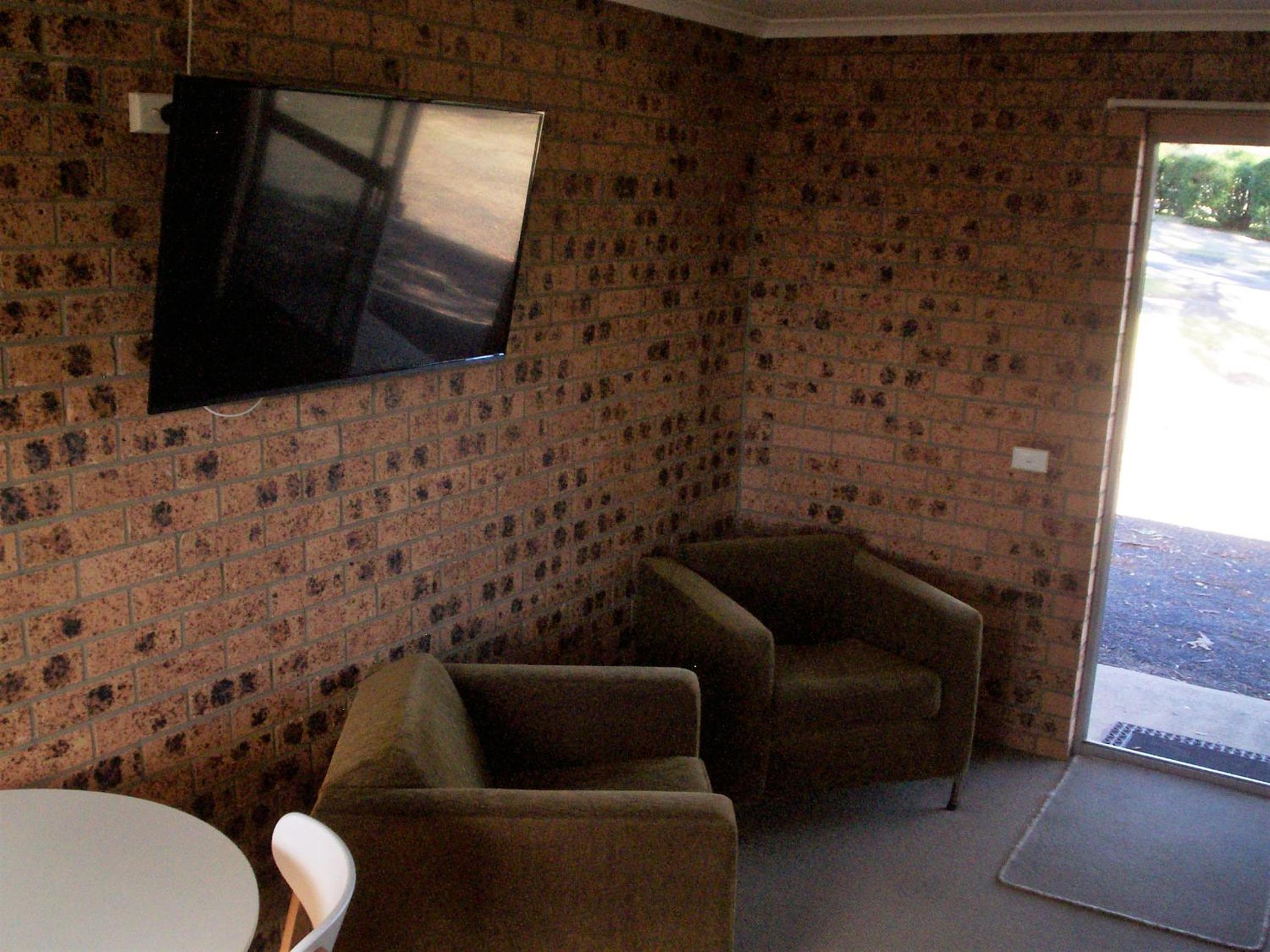 Queen Studio - Photo 9