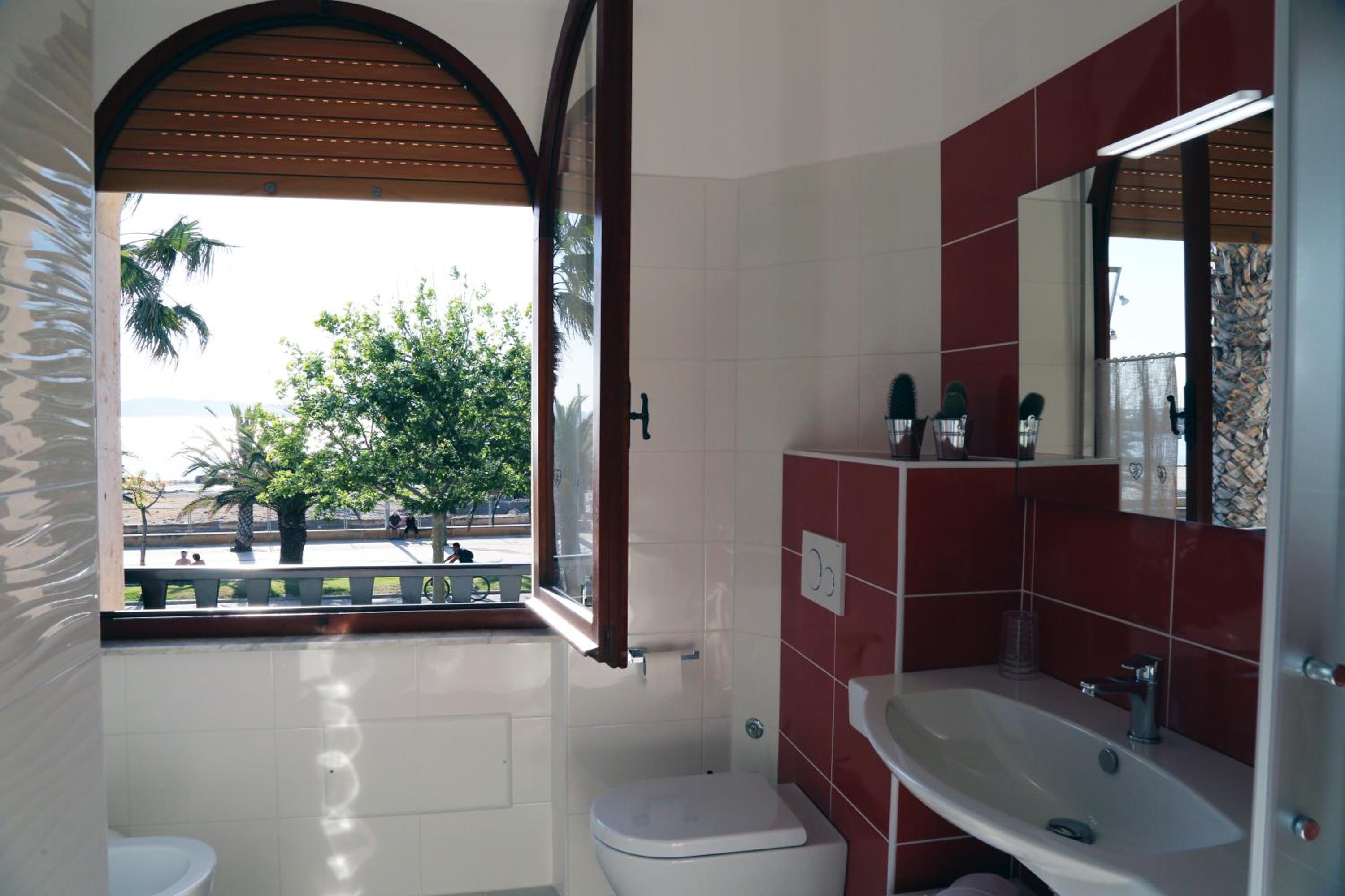 Apartment with Sea View photo 2