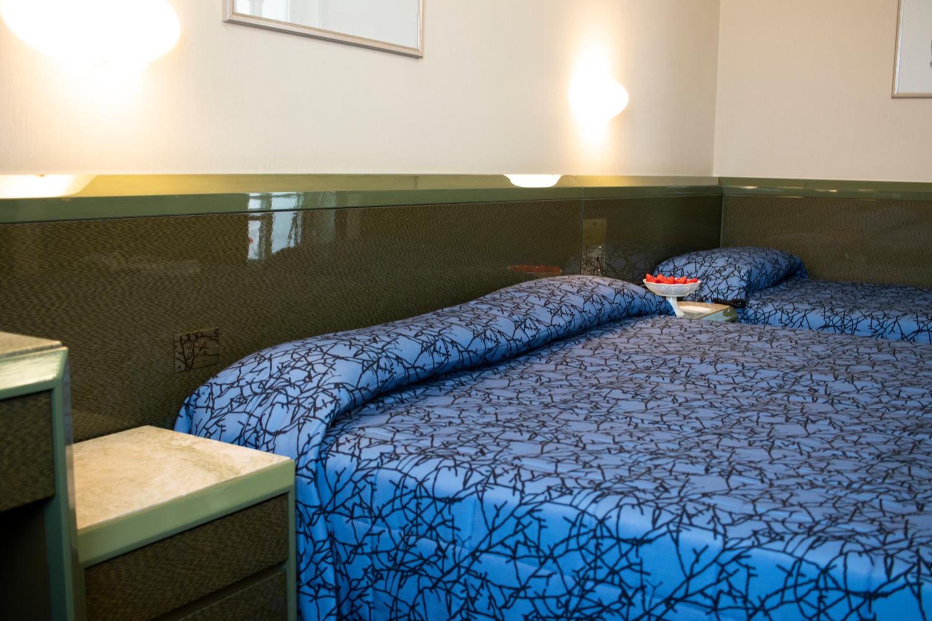 Standard Triple Room - Photo 2