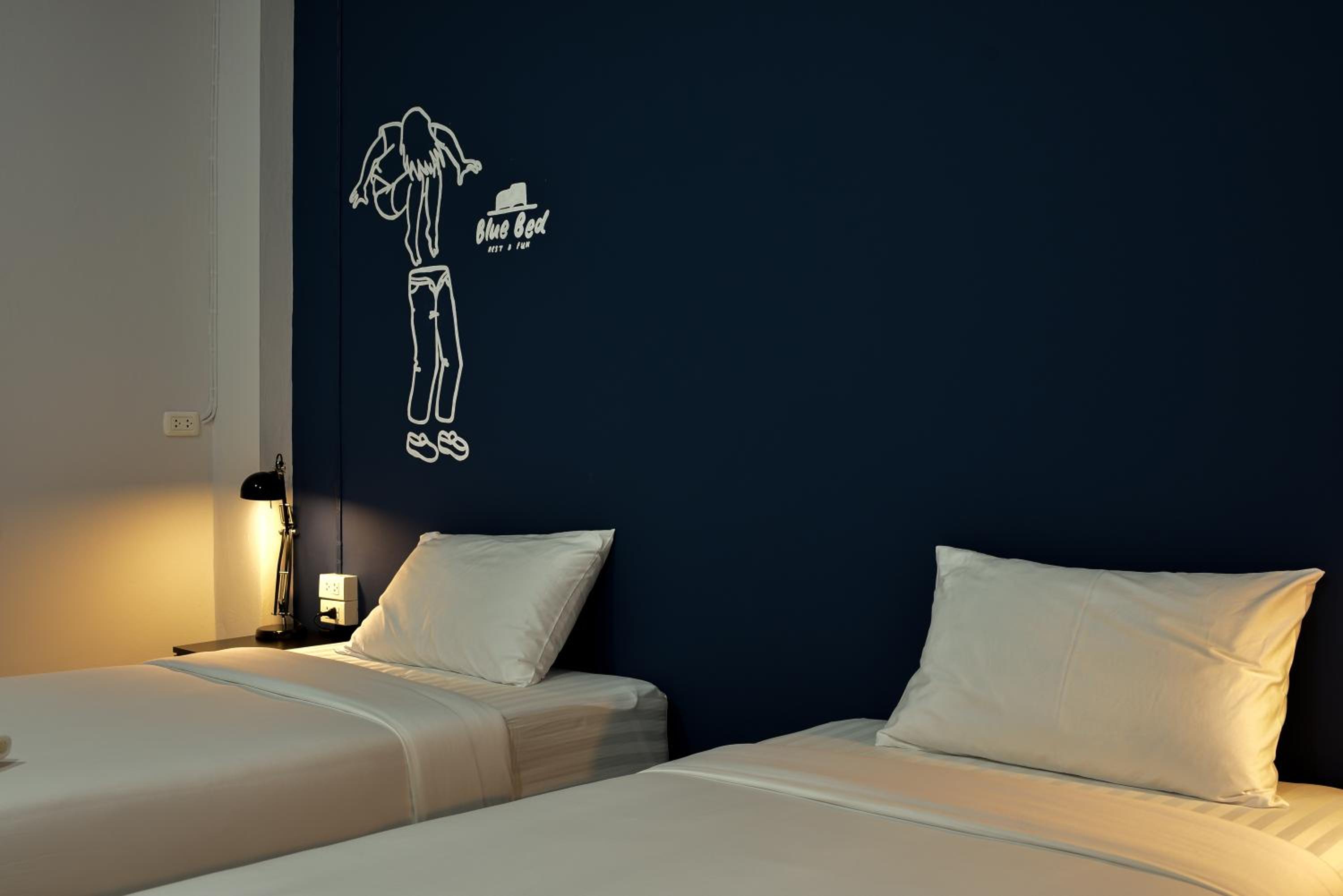Twin Room - Photo 2
