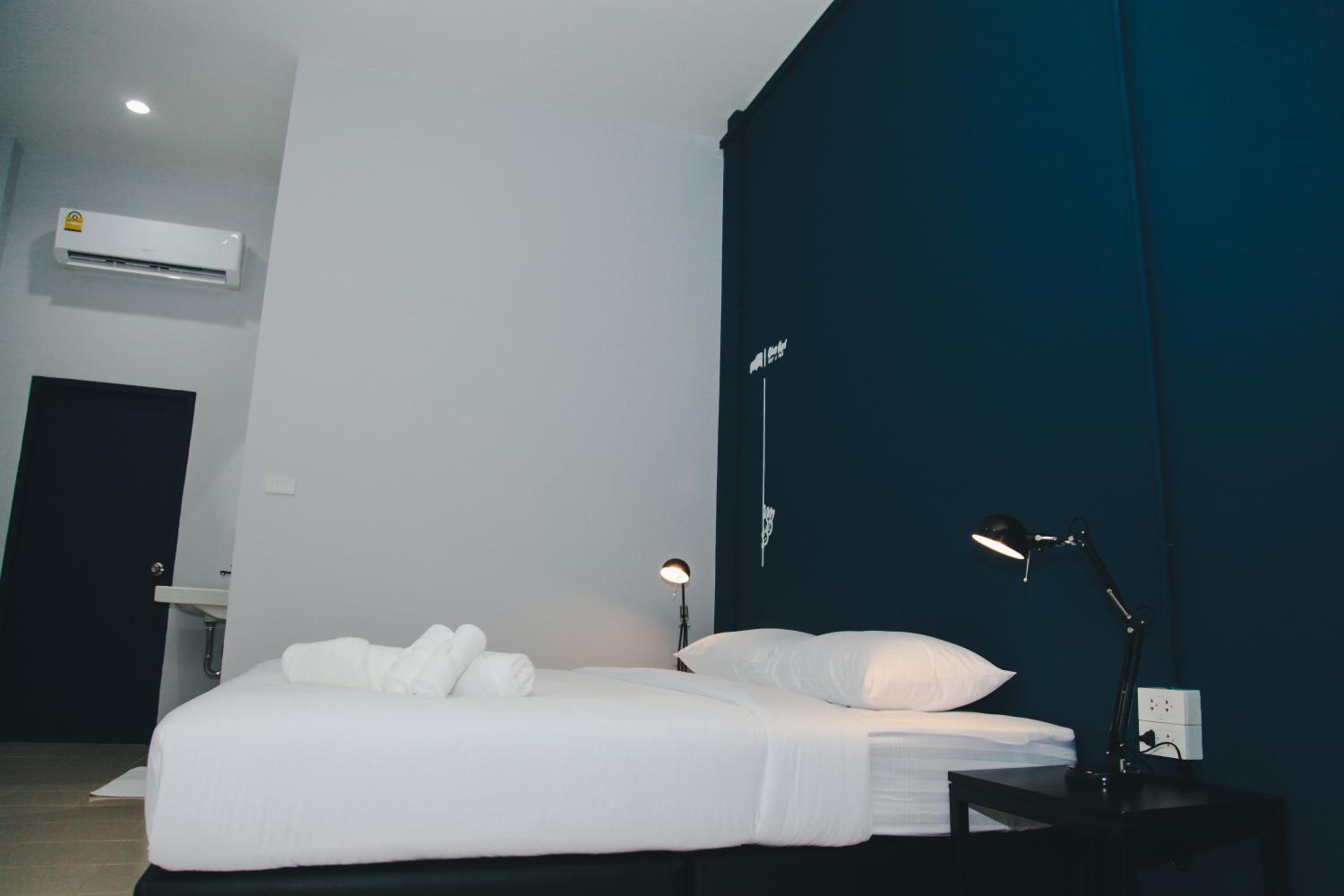 Double Room - Photo 6