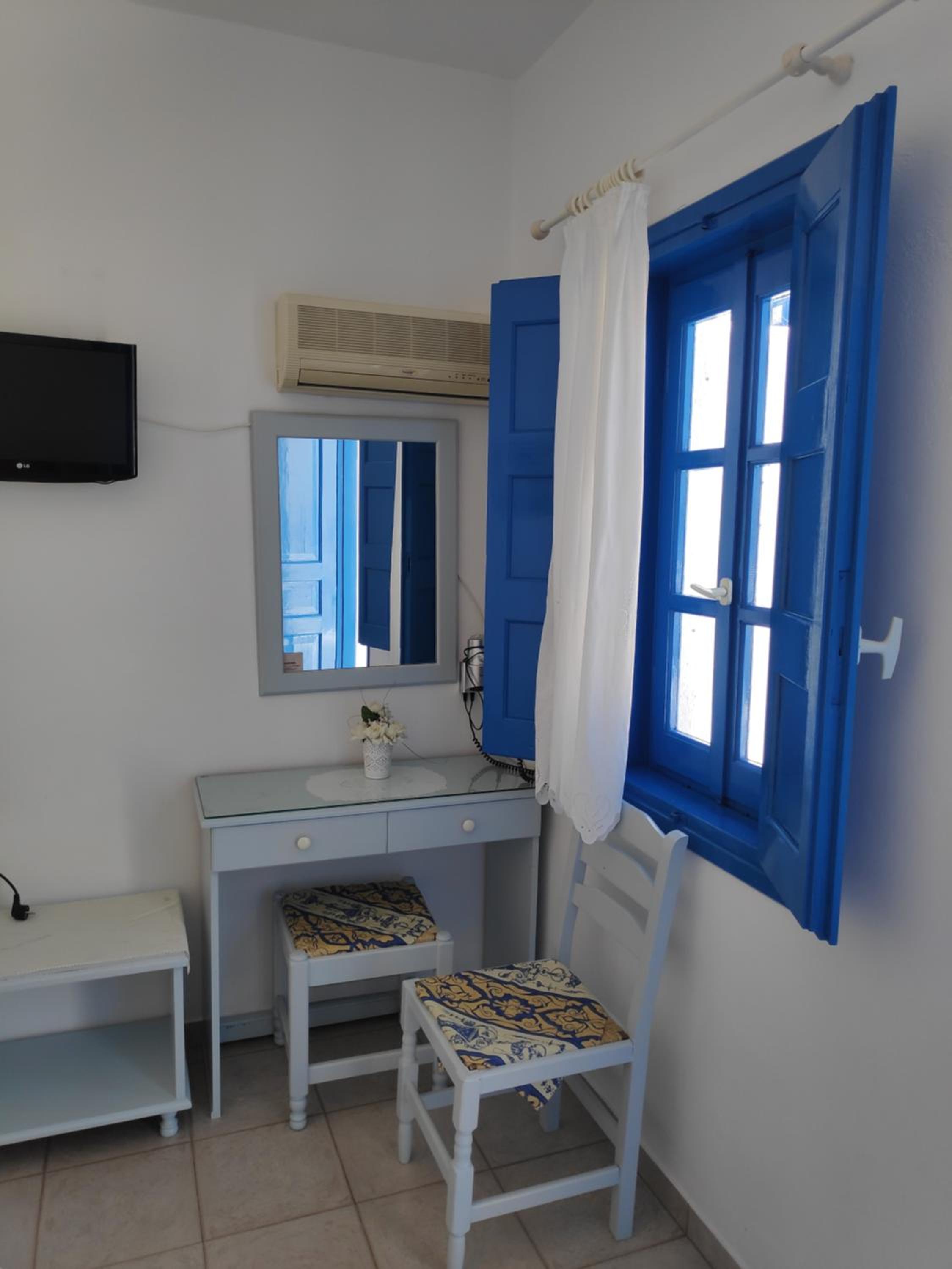 Small Double Room photo 2