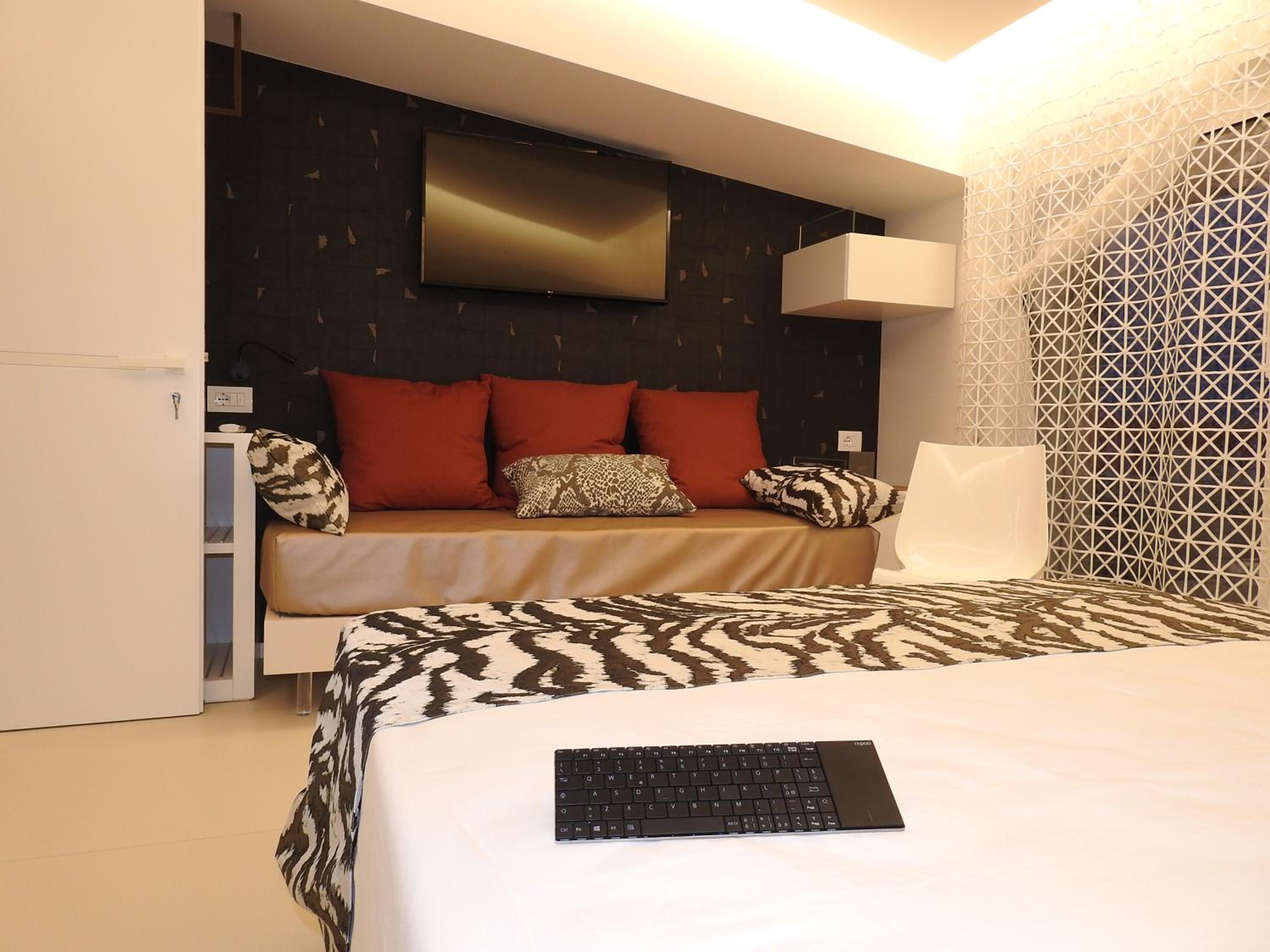 Suite with Balcony photo 1