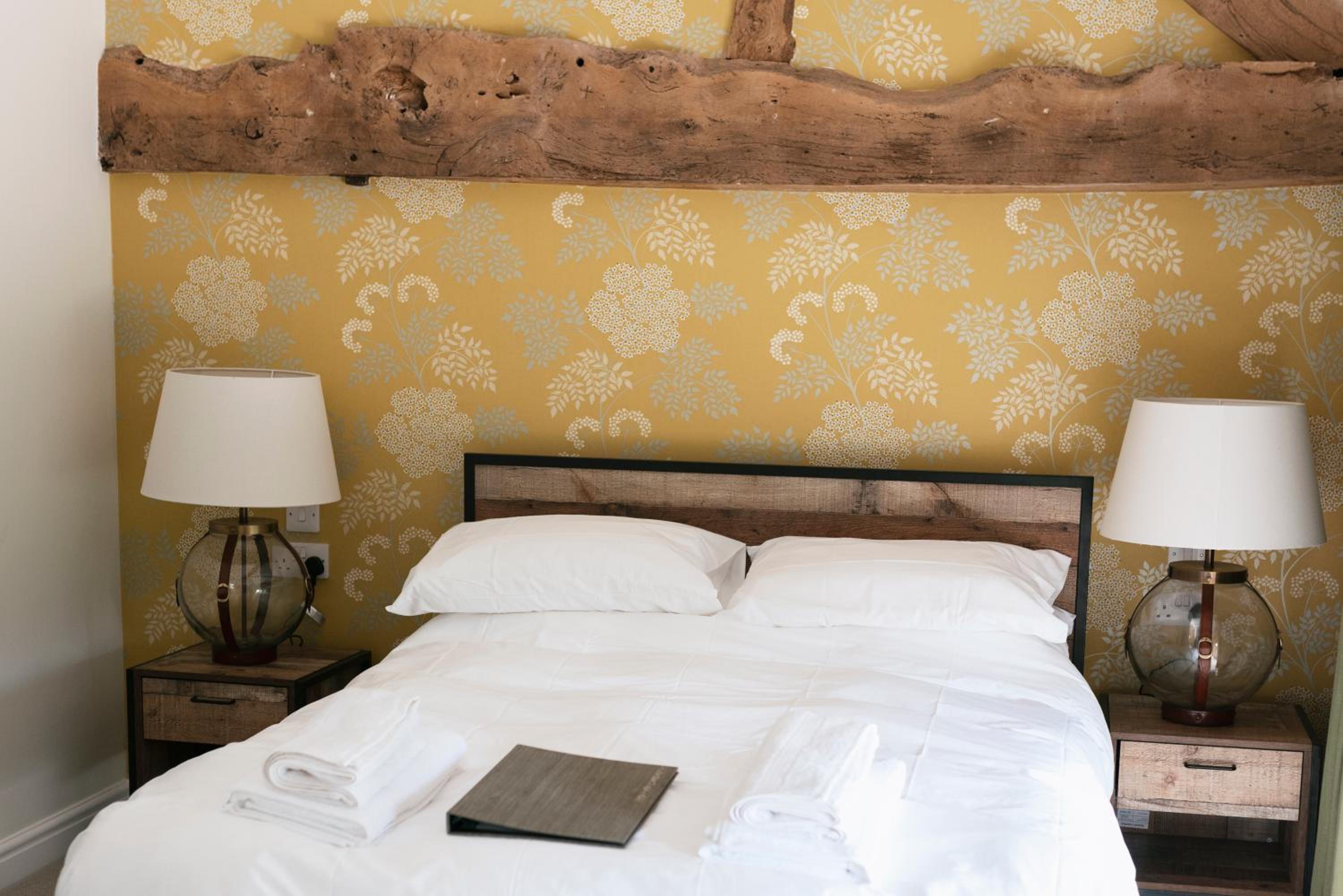 Double Room with Private Bathroom - Photo 1
