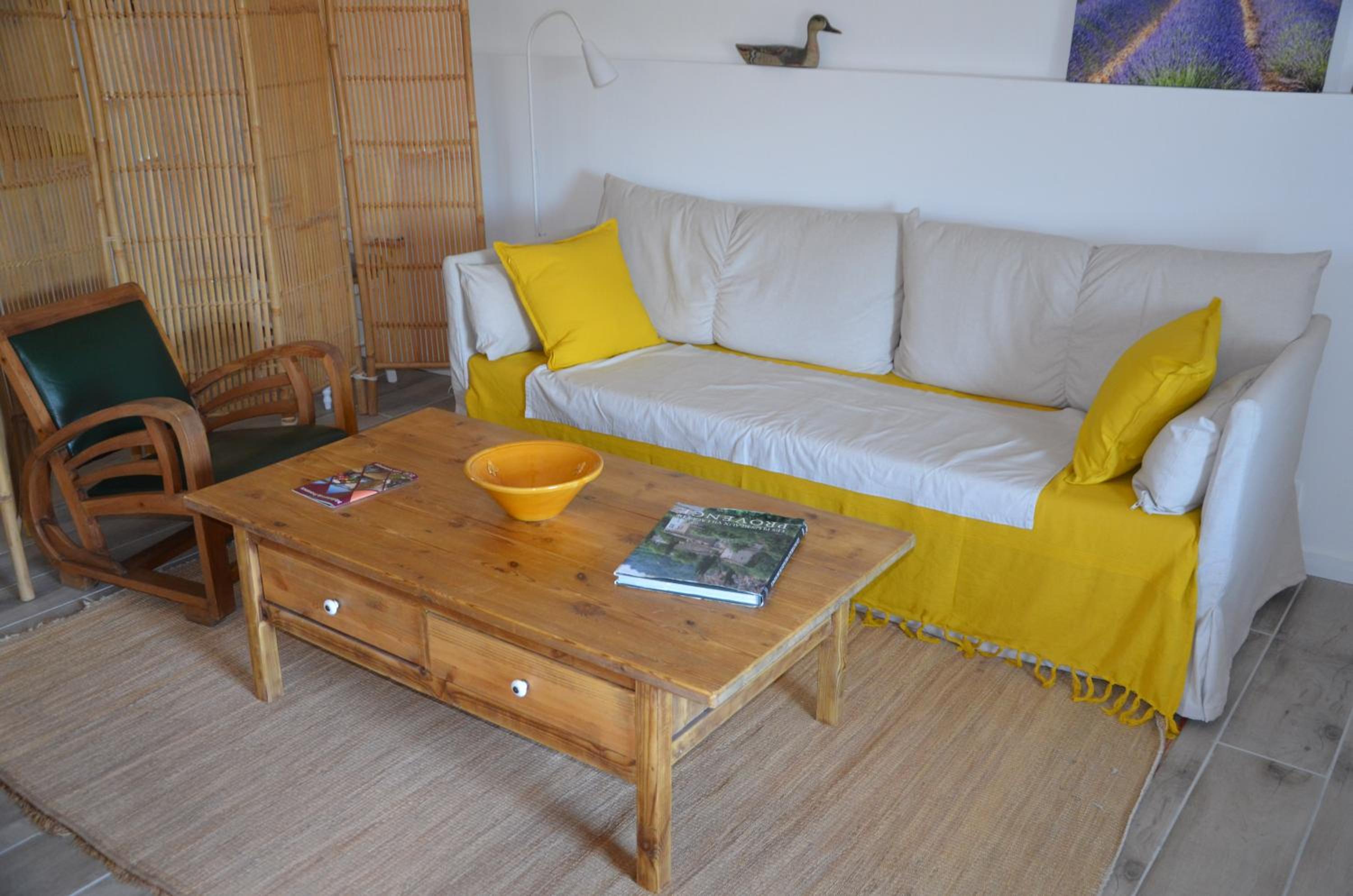 One-Bedroom Apartment - Photo 35