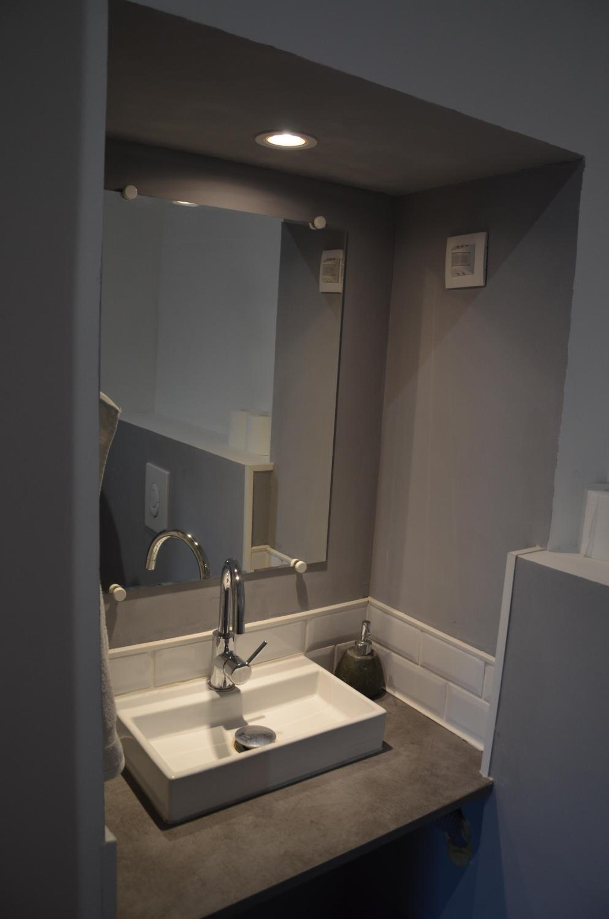 One-Bedroom Apartment - Photo 49