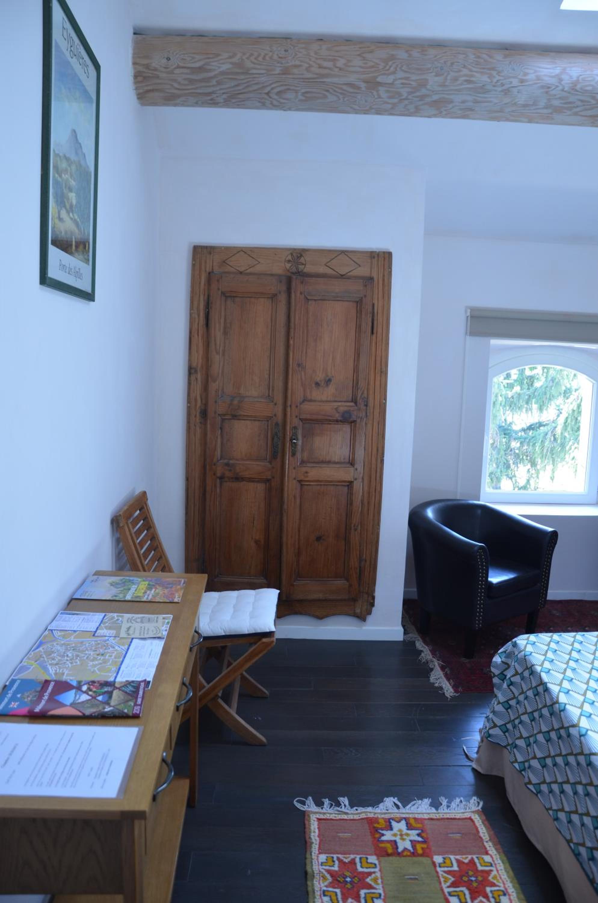 One-Bedroom Apartment - Photo 50