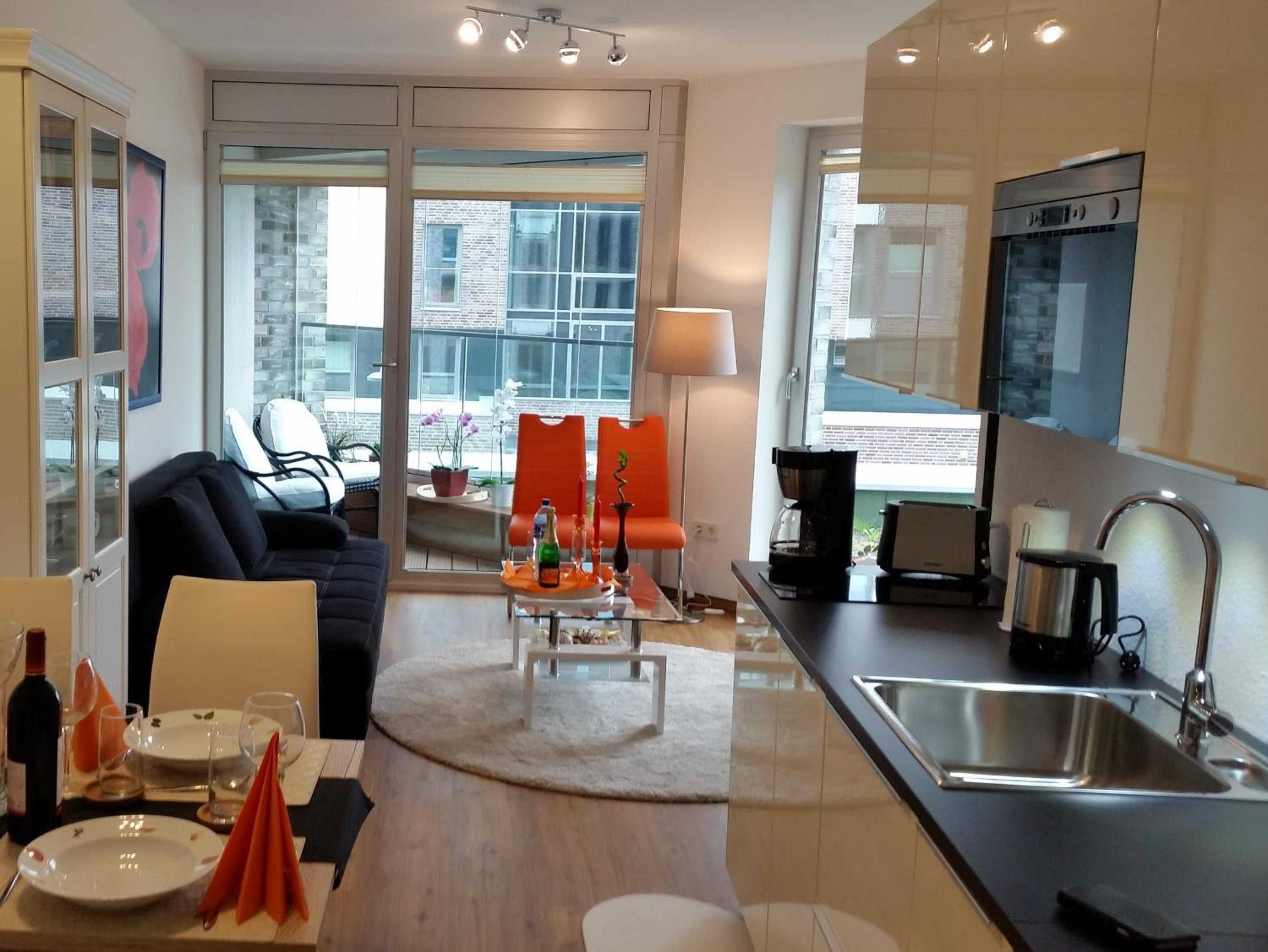 Apartment with Balcony photo 1