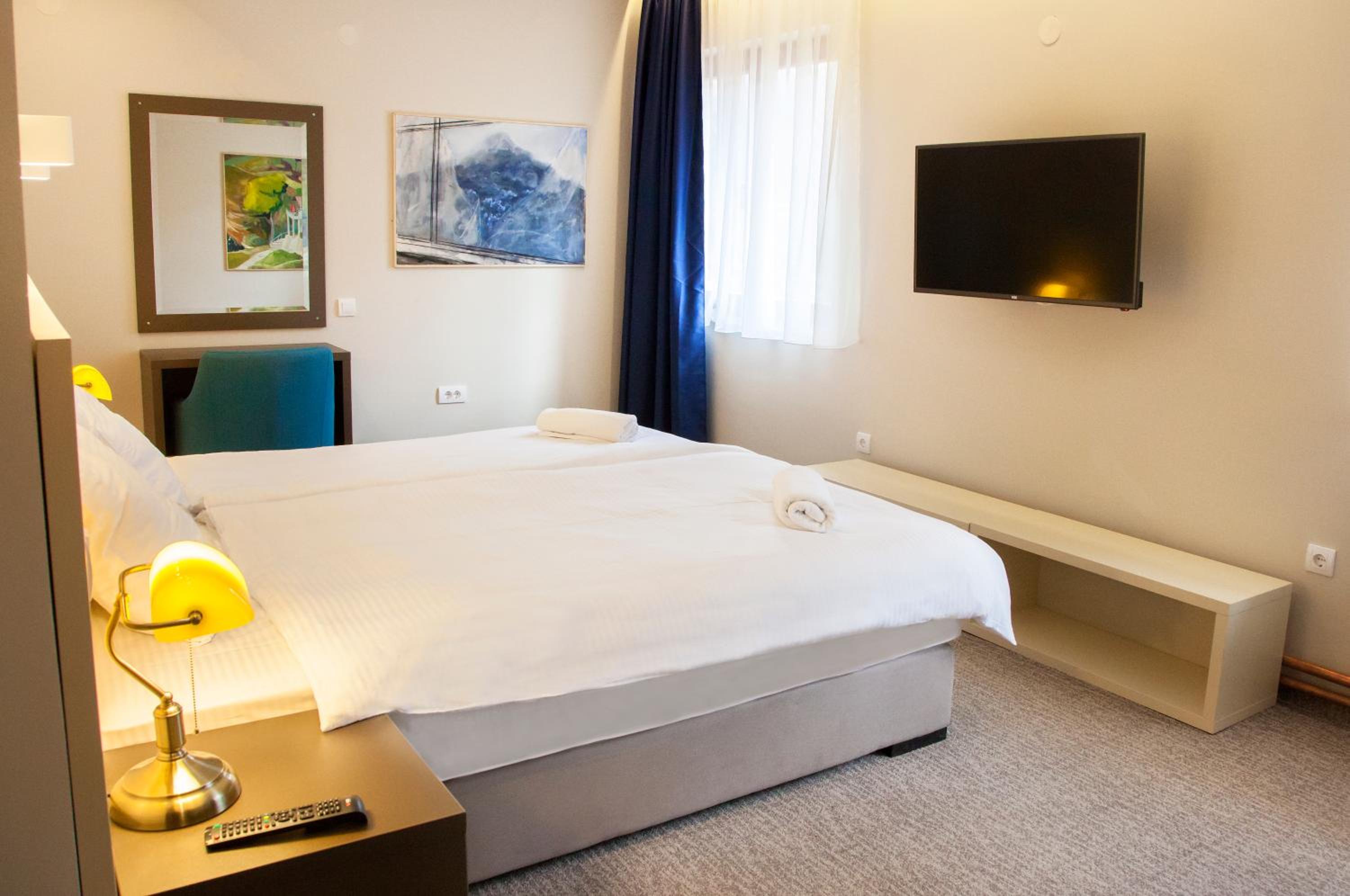 Superior Double or Twin Room - Photo 1