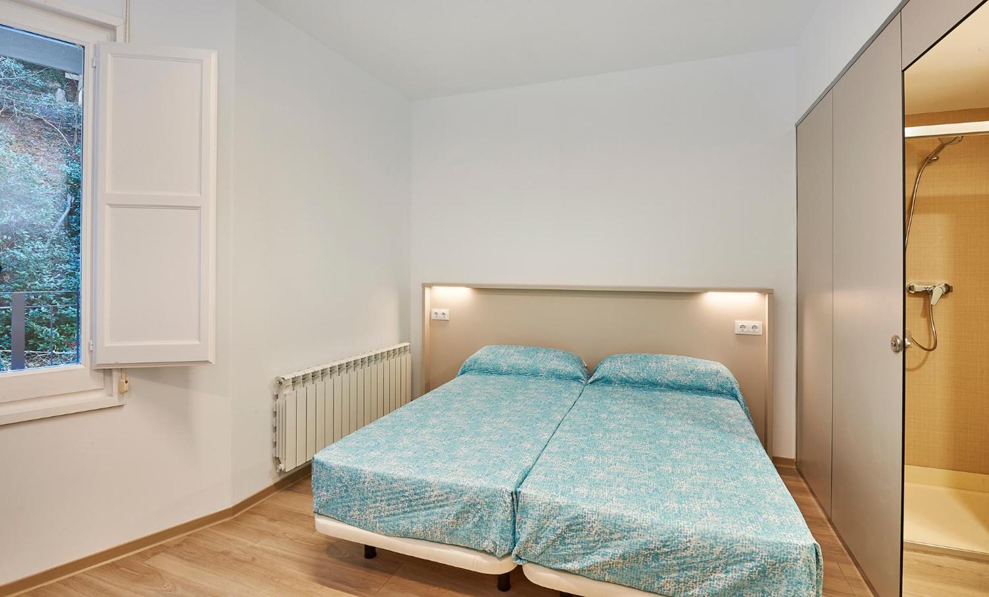 Twin Room With Bathroom photo 2