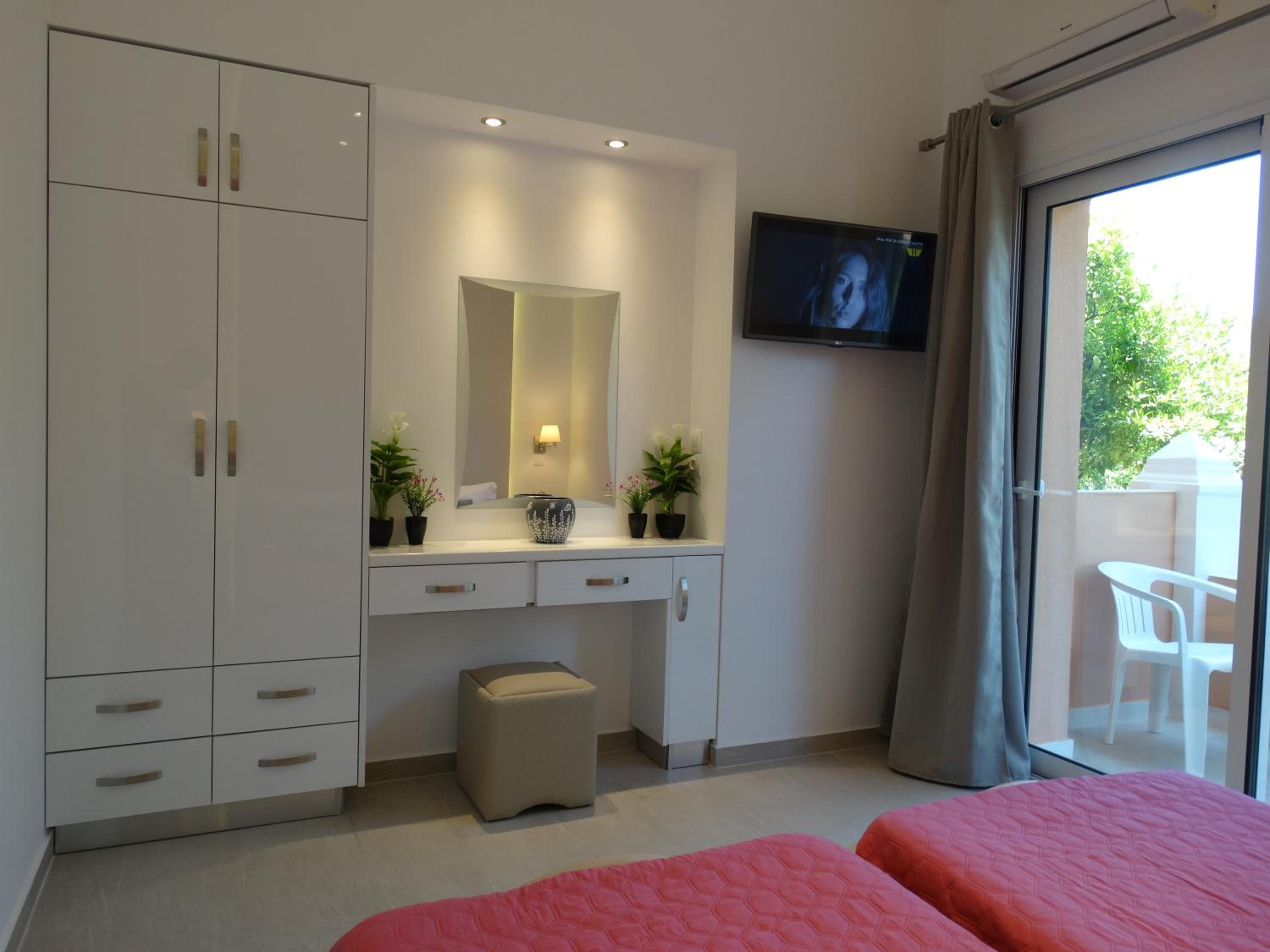 Luxury Quadruple Room