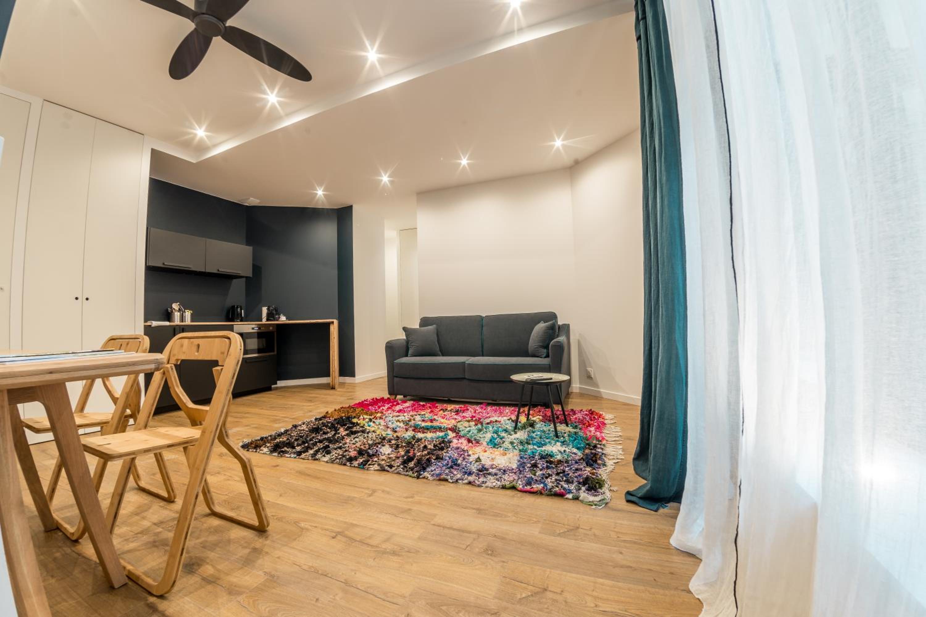 Apartment photo 1