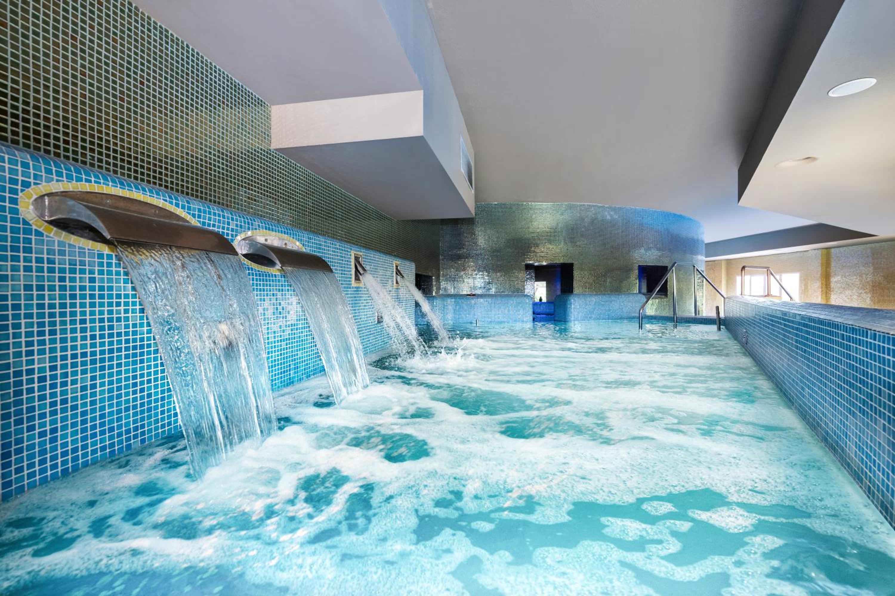 Deluxe Room with Spa Access