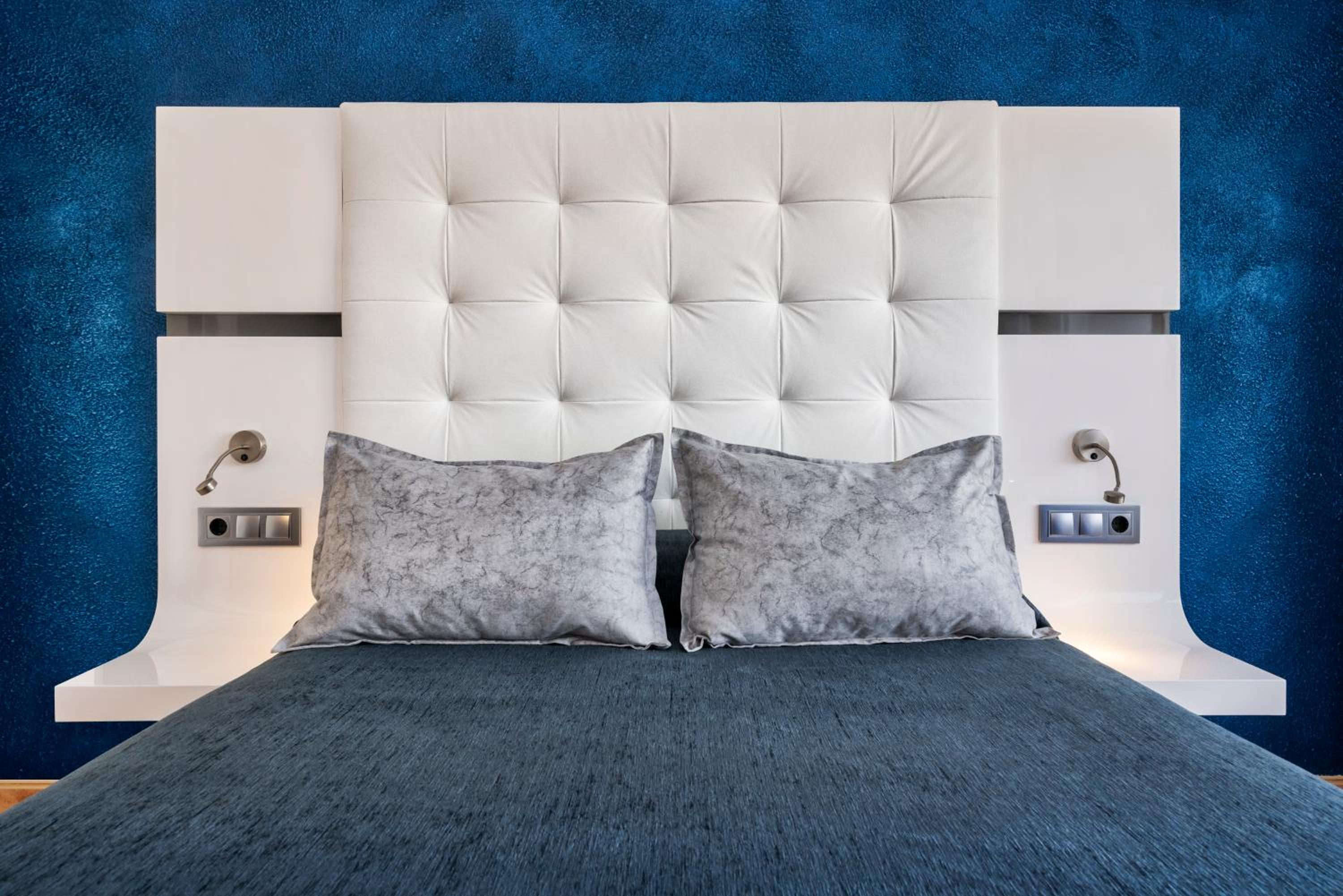 Romantic Package - Deluxe Room With Spa Access