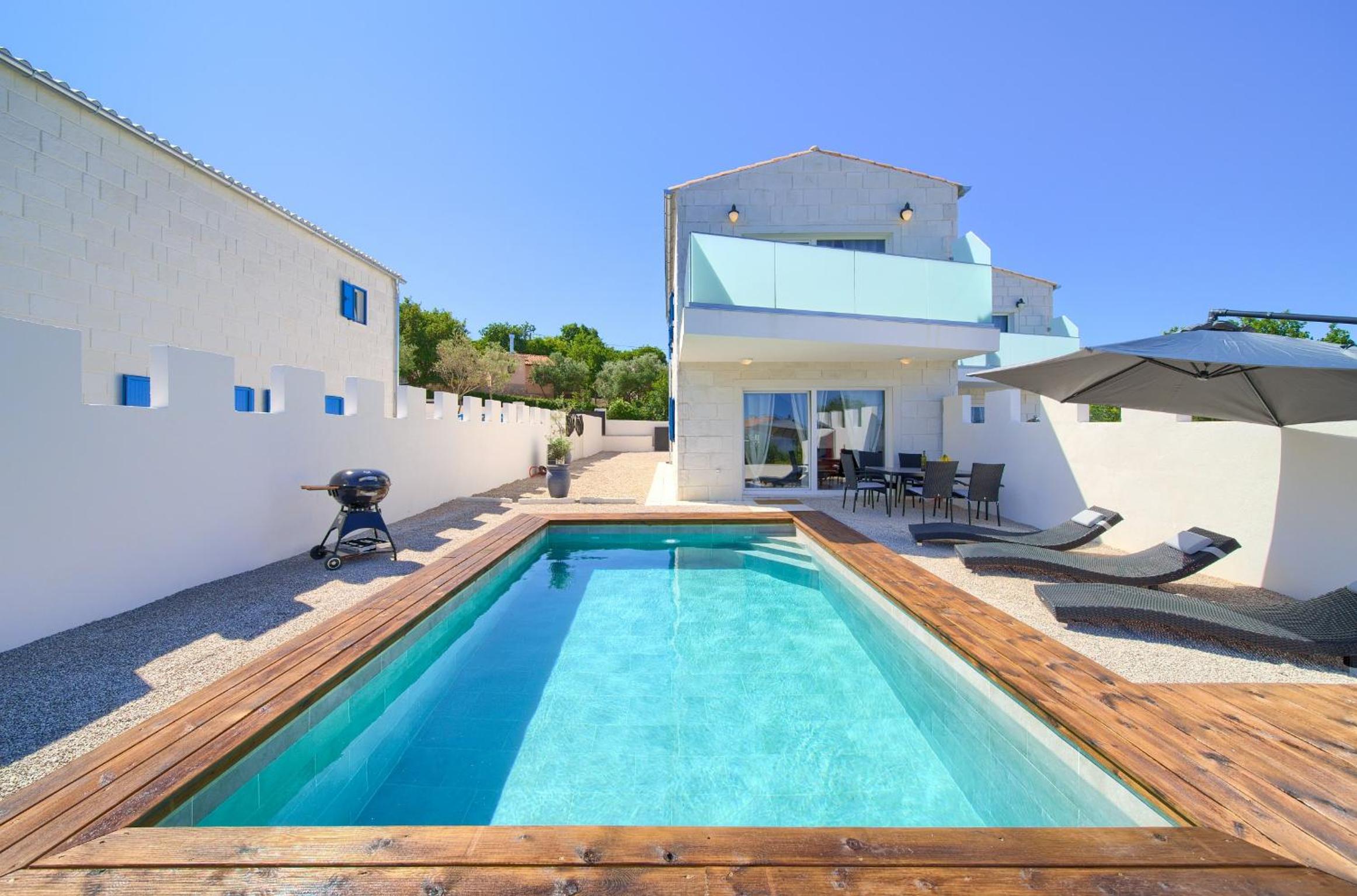 Deluxe Two-Bedroom Villa with Private Pool photo 3