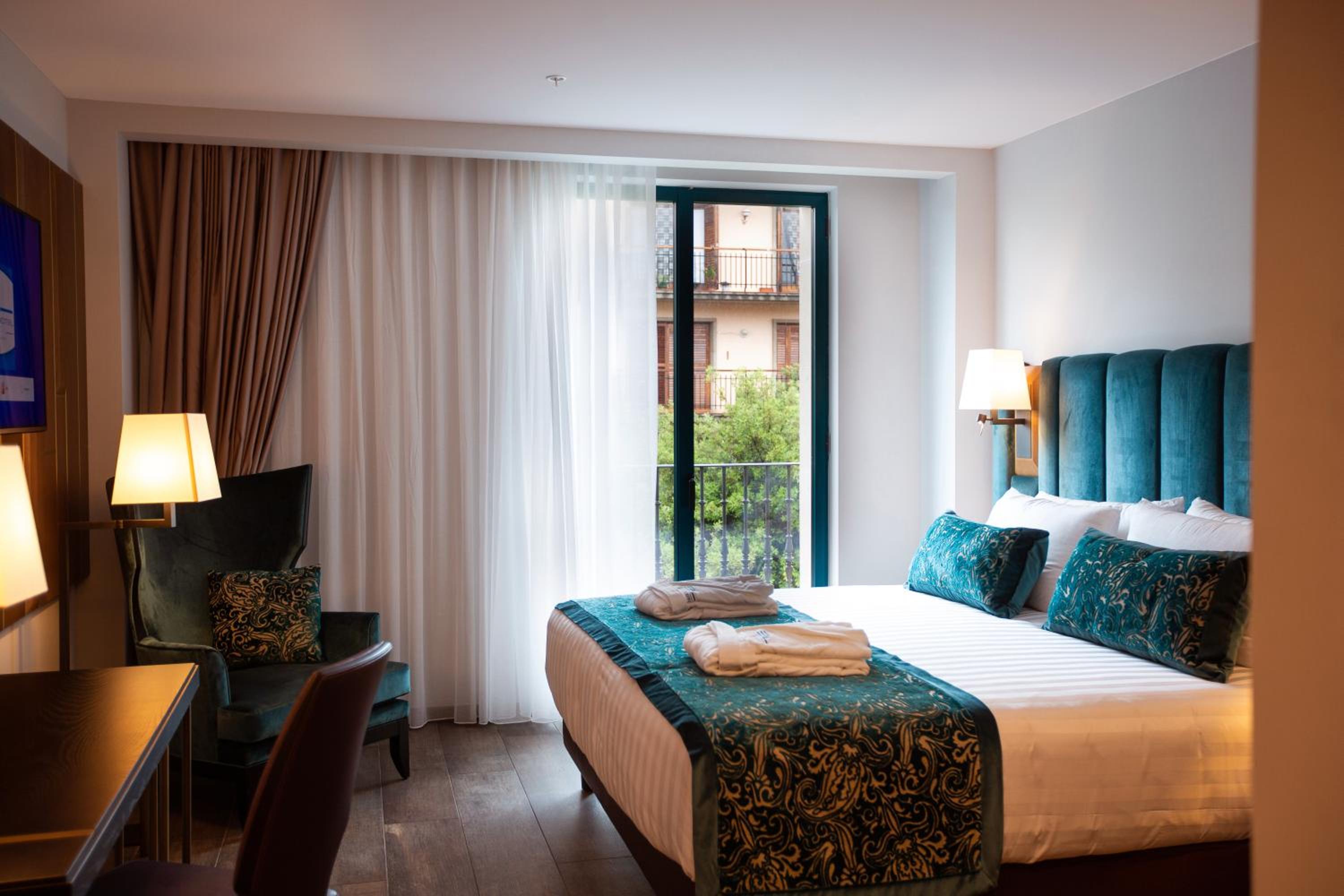 Superior Double Room - Photo 2
