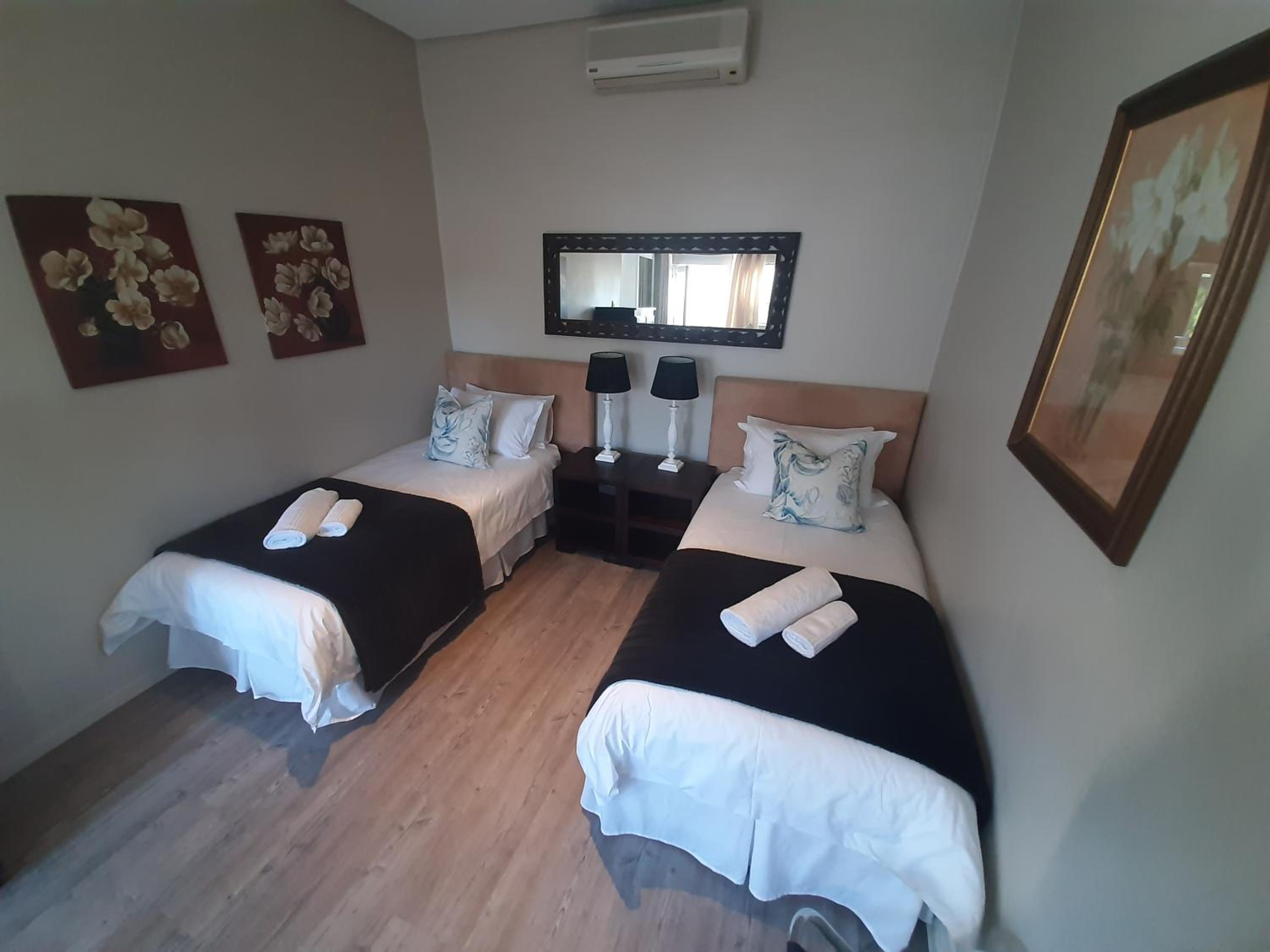 Deluxe Double or Twin Room - Photo 2