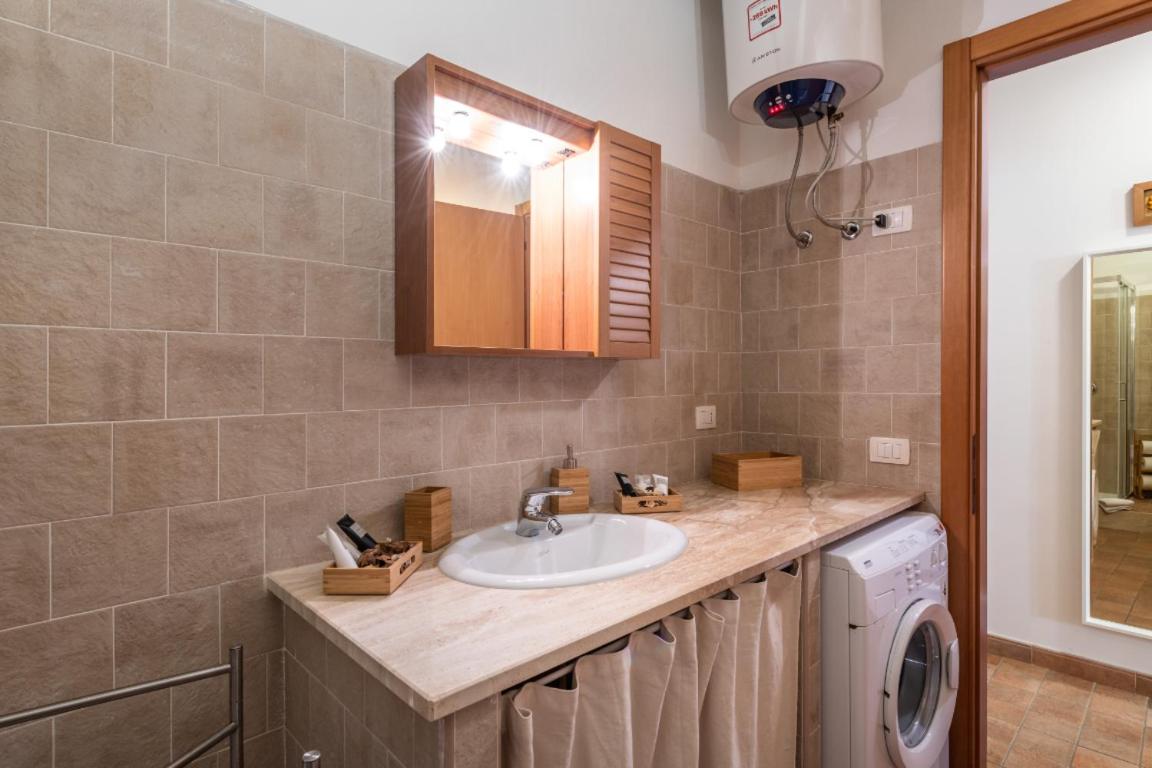 Studio Apartment - Photo 20