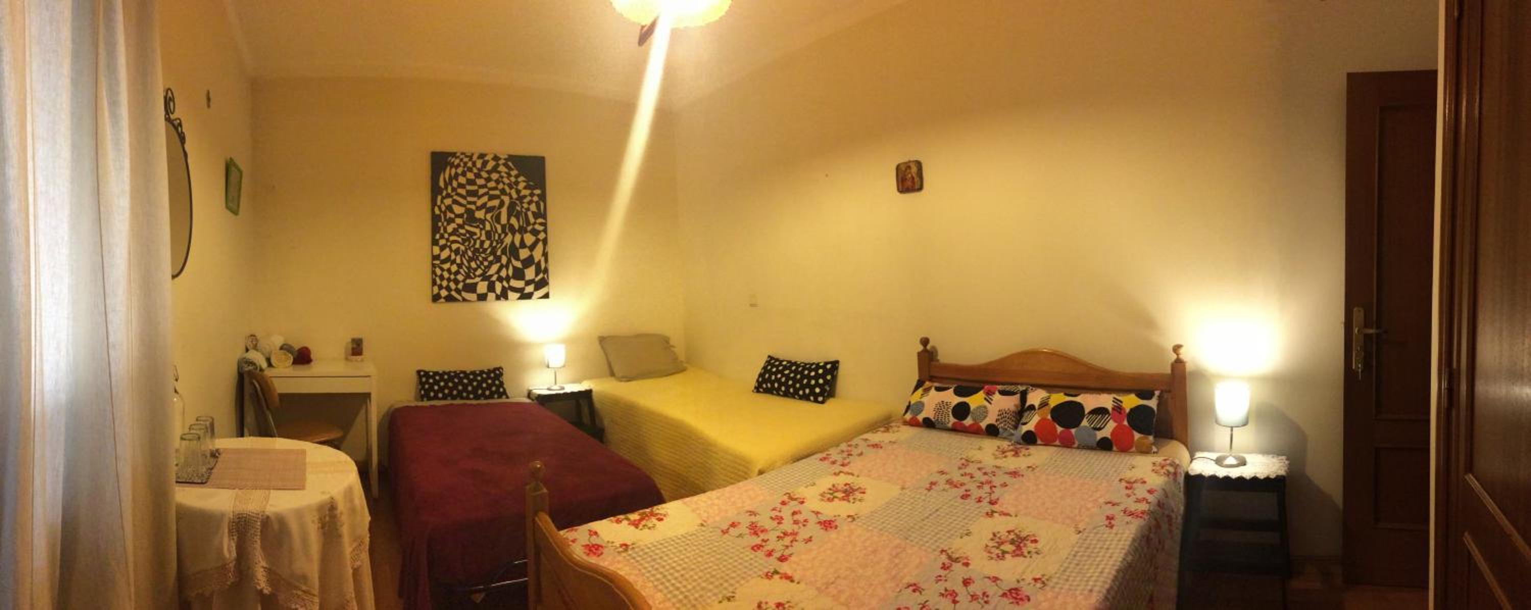 Economy Quadruple Room with Shared Bathroom photo 1