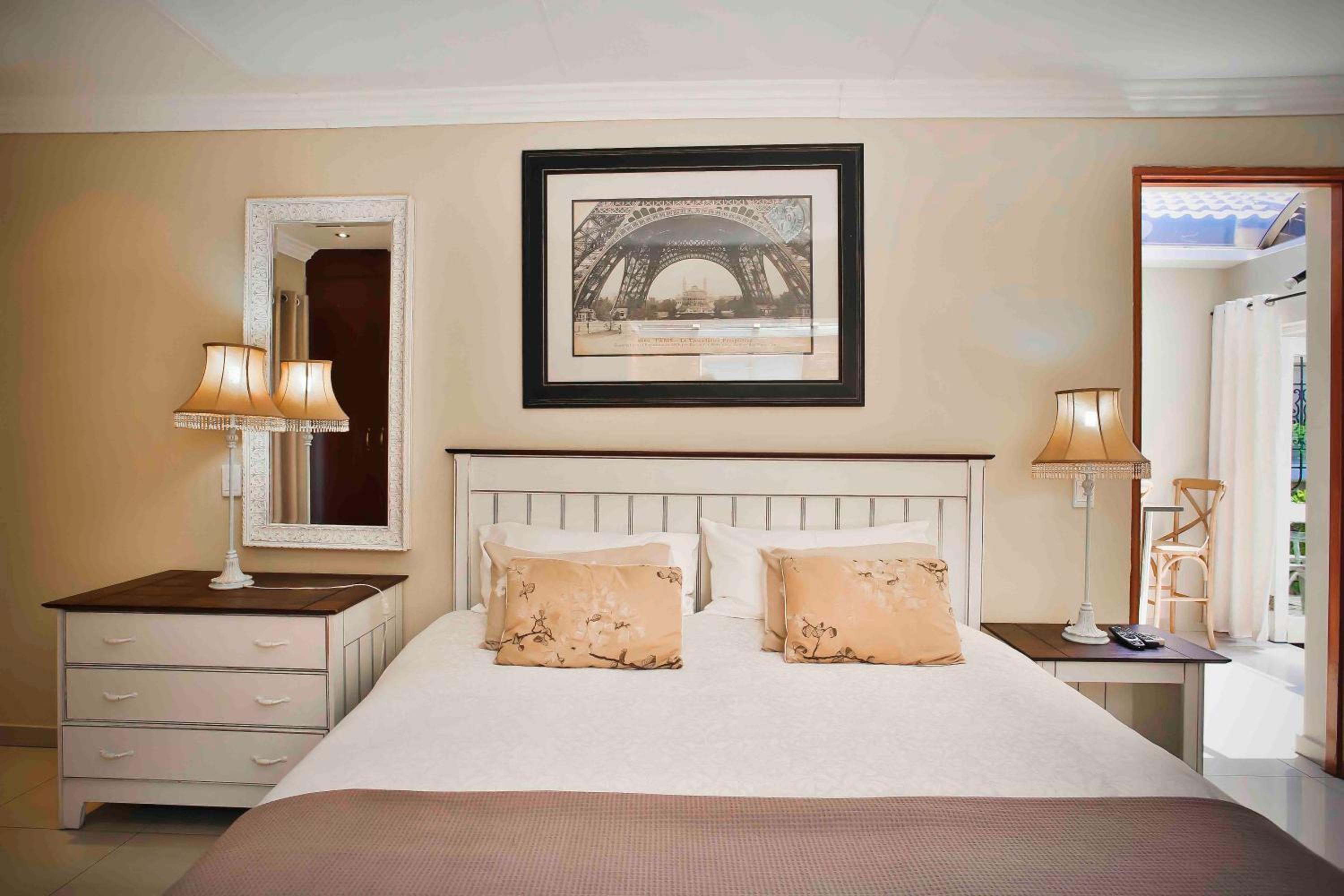 One-Bedroom Suite photo 1