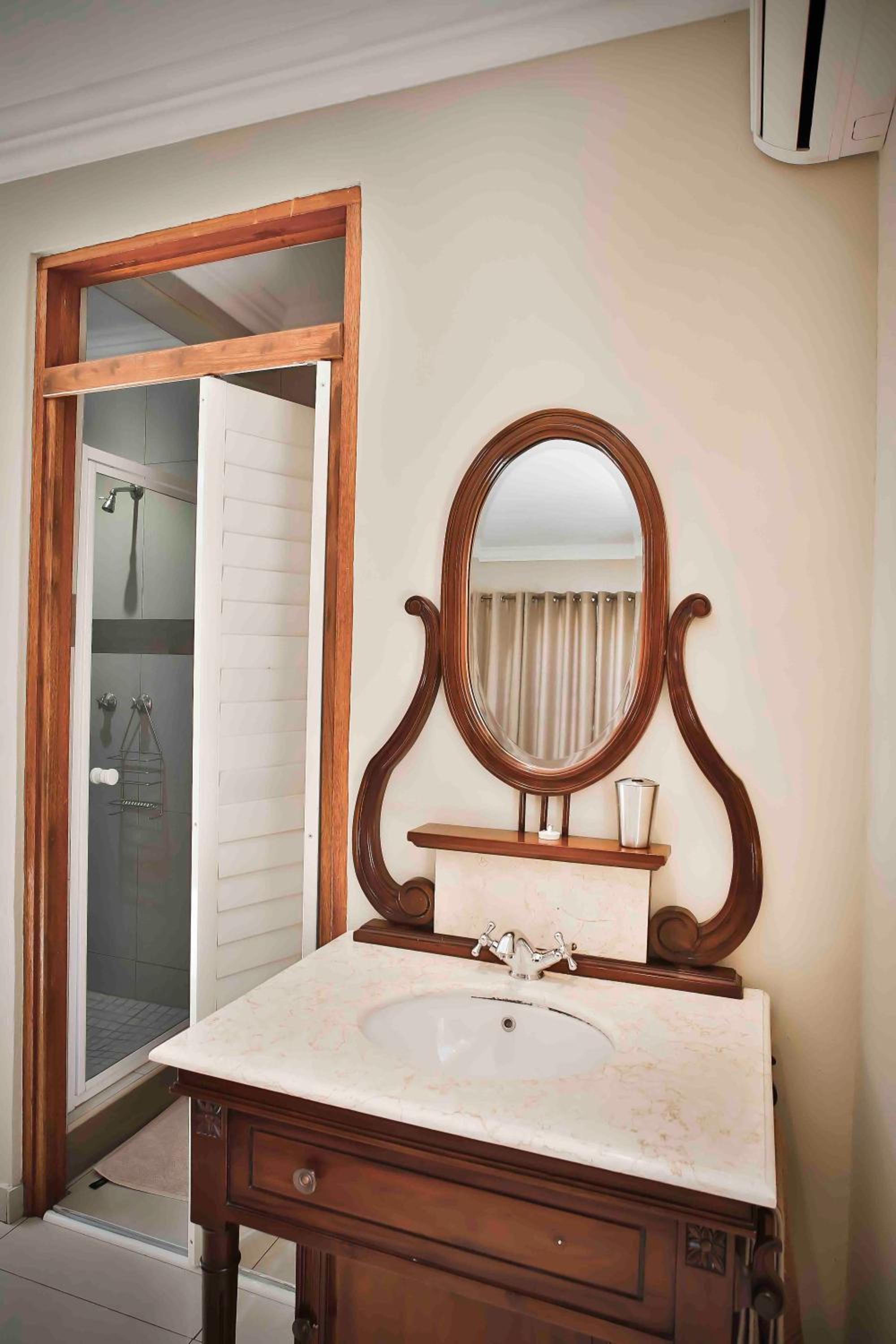 One-Bedroom Suite photo 3