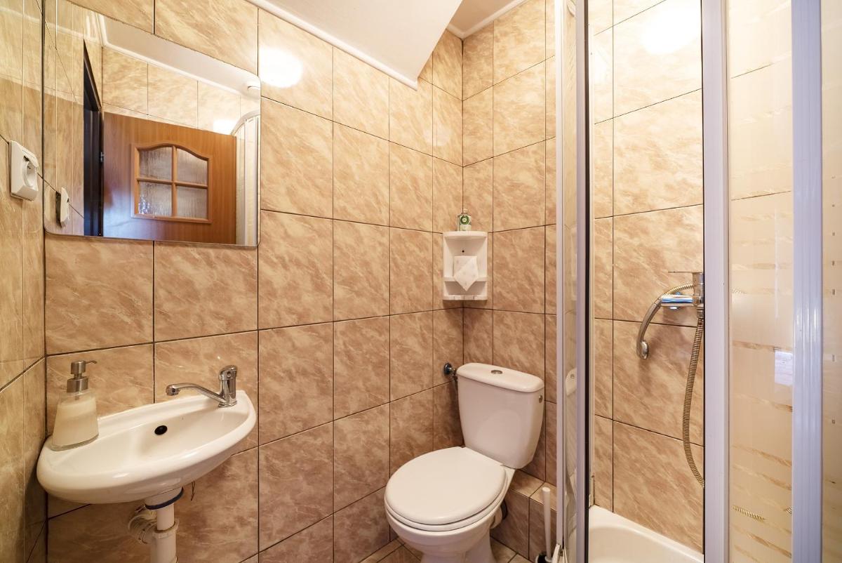 Double Room - Photo 4