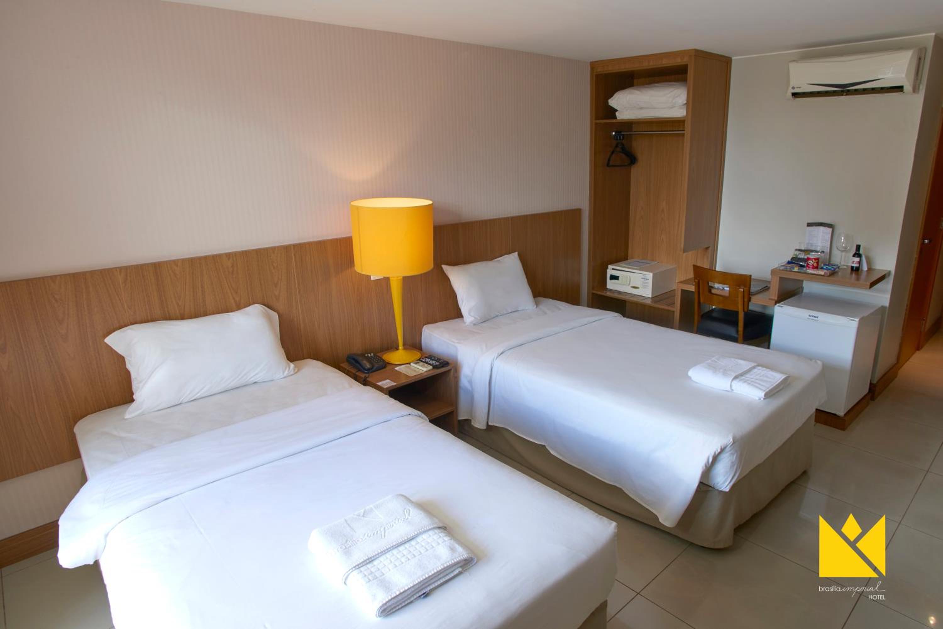 Deluxe Twin Room with Balcony photo 2
